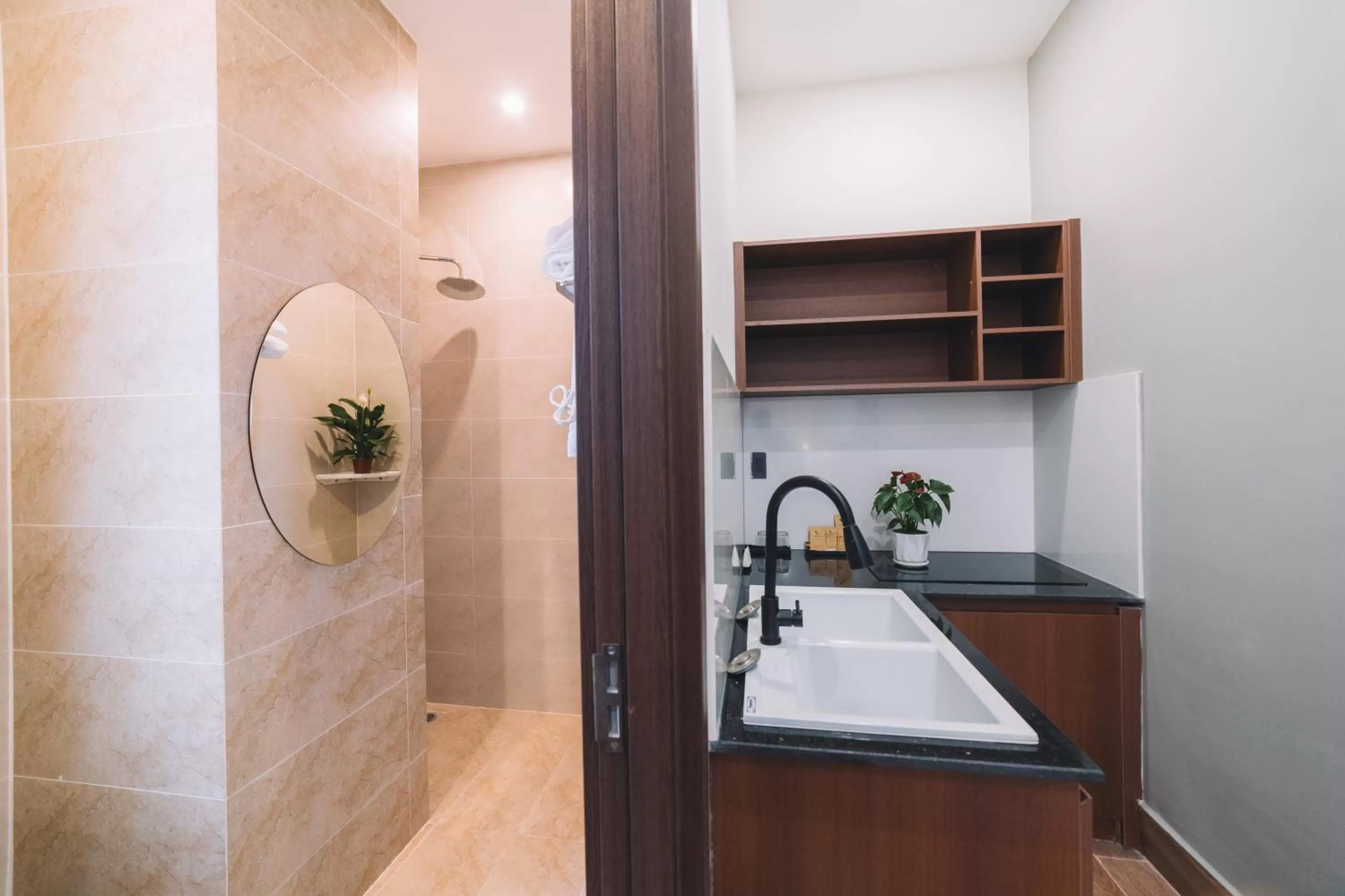 Shower in GREENECO DA LAT HOTEL - Khách sạn Green Eco Đà Lạt