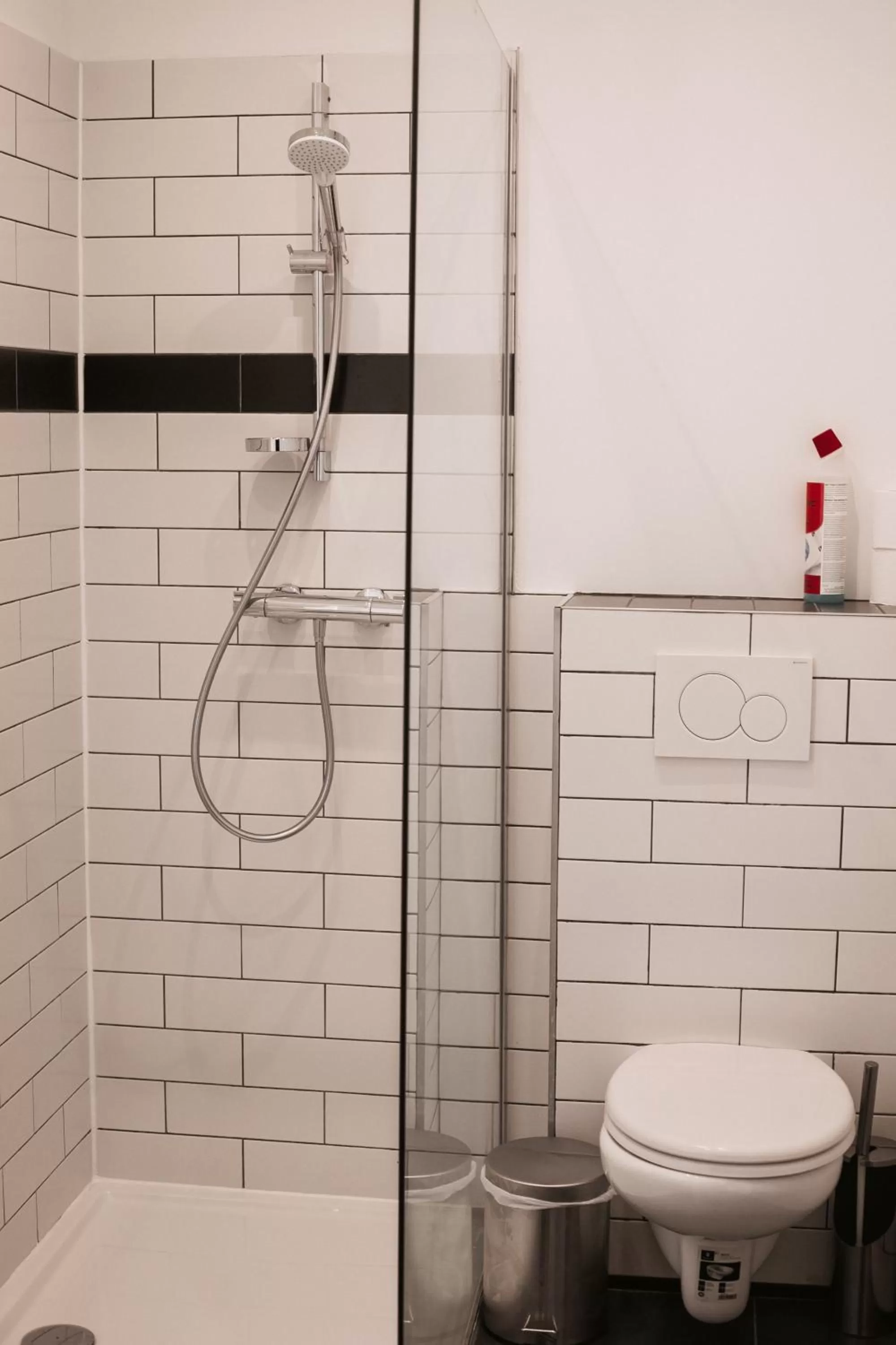 Shower in Super central in Brussels