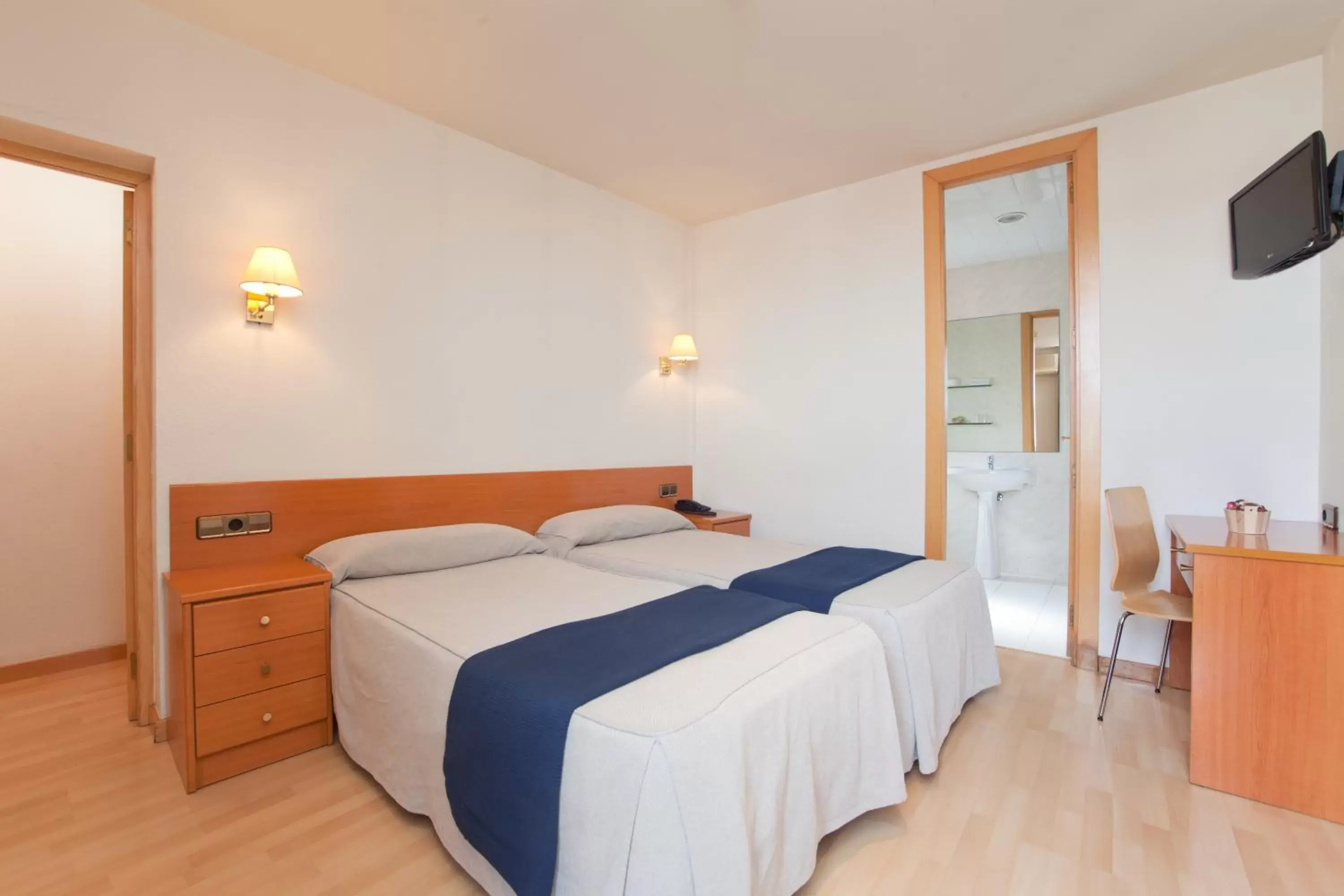 Twin Room in Hotel Everest Twin Room in Hotel Everest