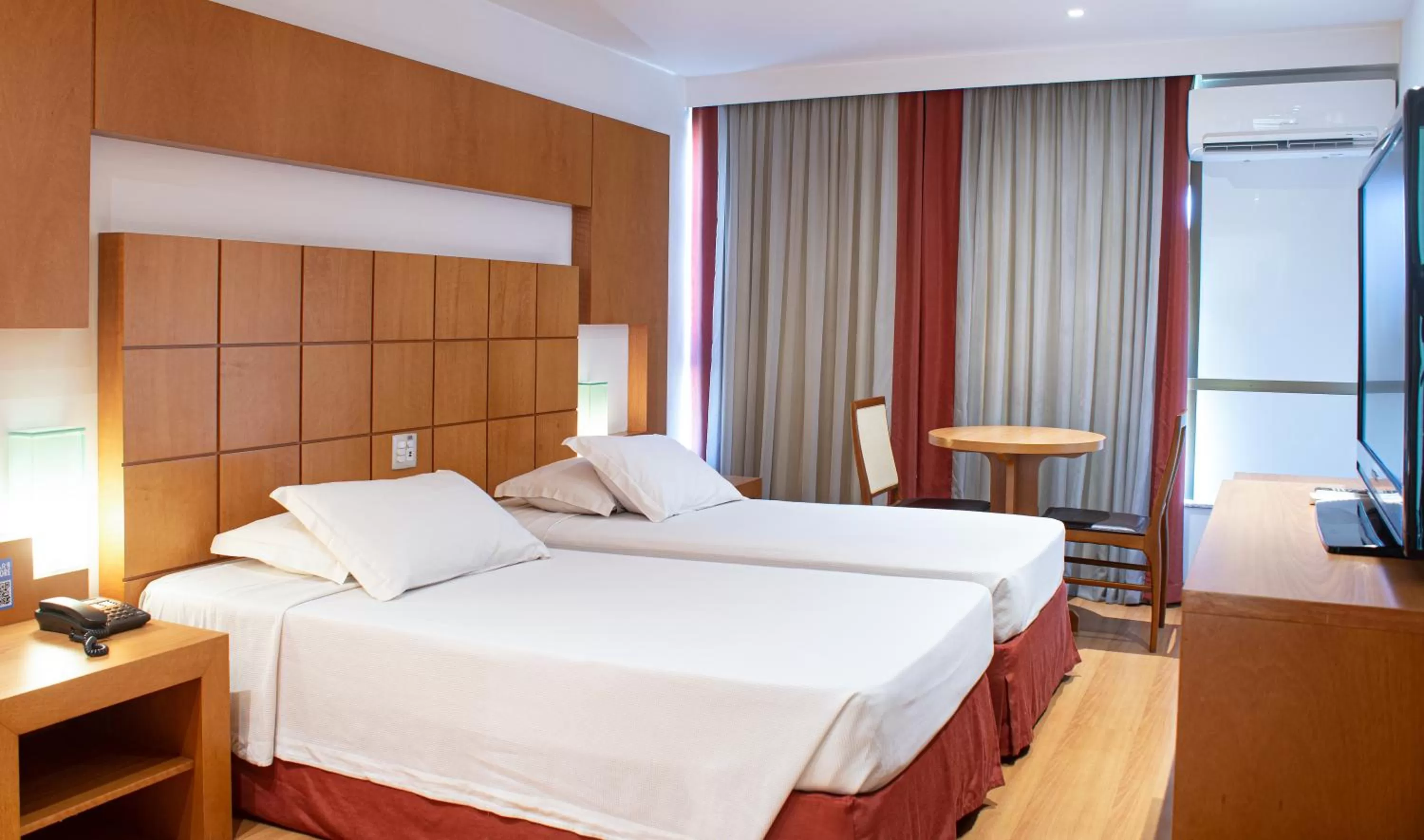 Bed in Mar Palace Copacabana Hotel