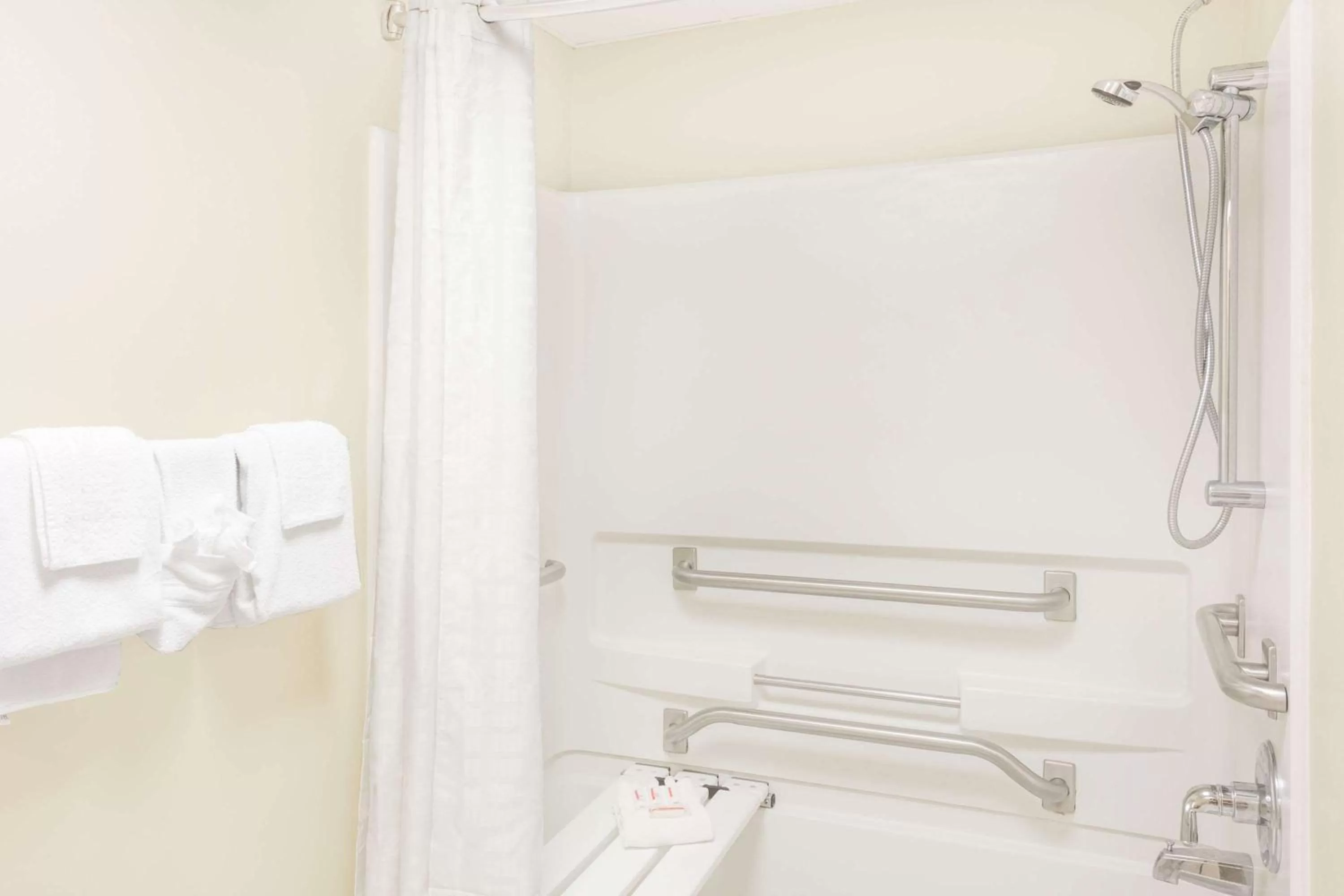 Bathroom in Days Inn by Wyndham Shallotte