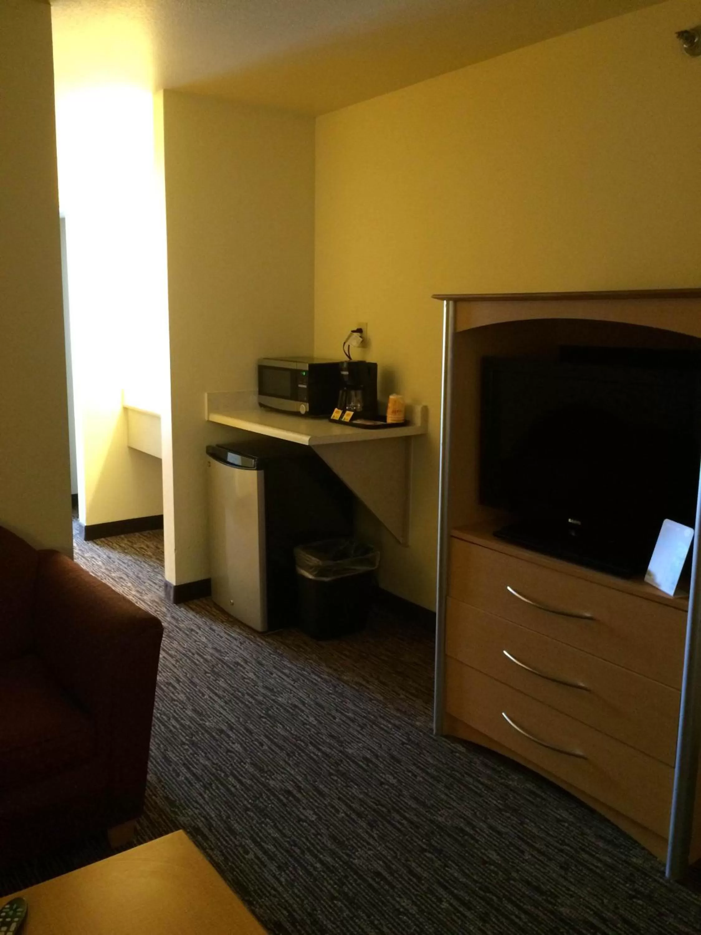 Deluxe King Studio Suite - Non-Smoking in Baymont by Wyndham Lawrenceburg