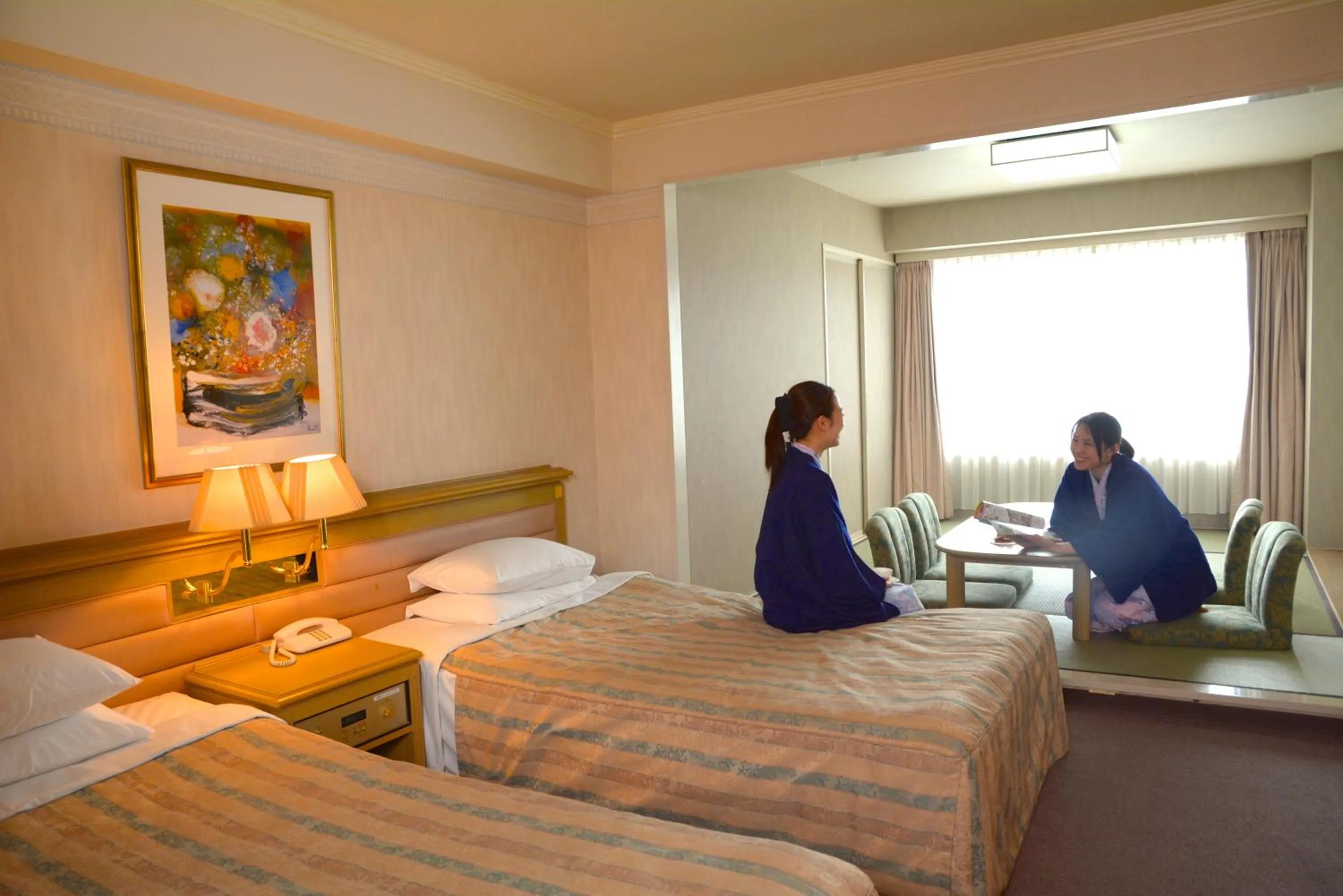 Living room, Bed in Hotel Listel Inawashiro Wing Tower