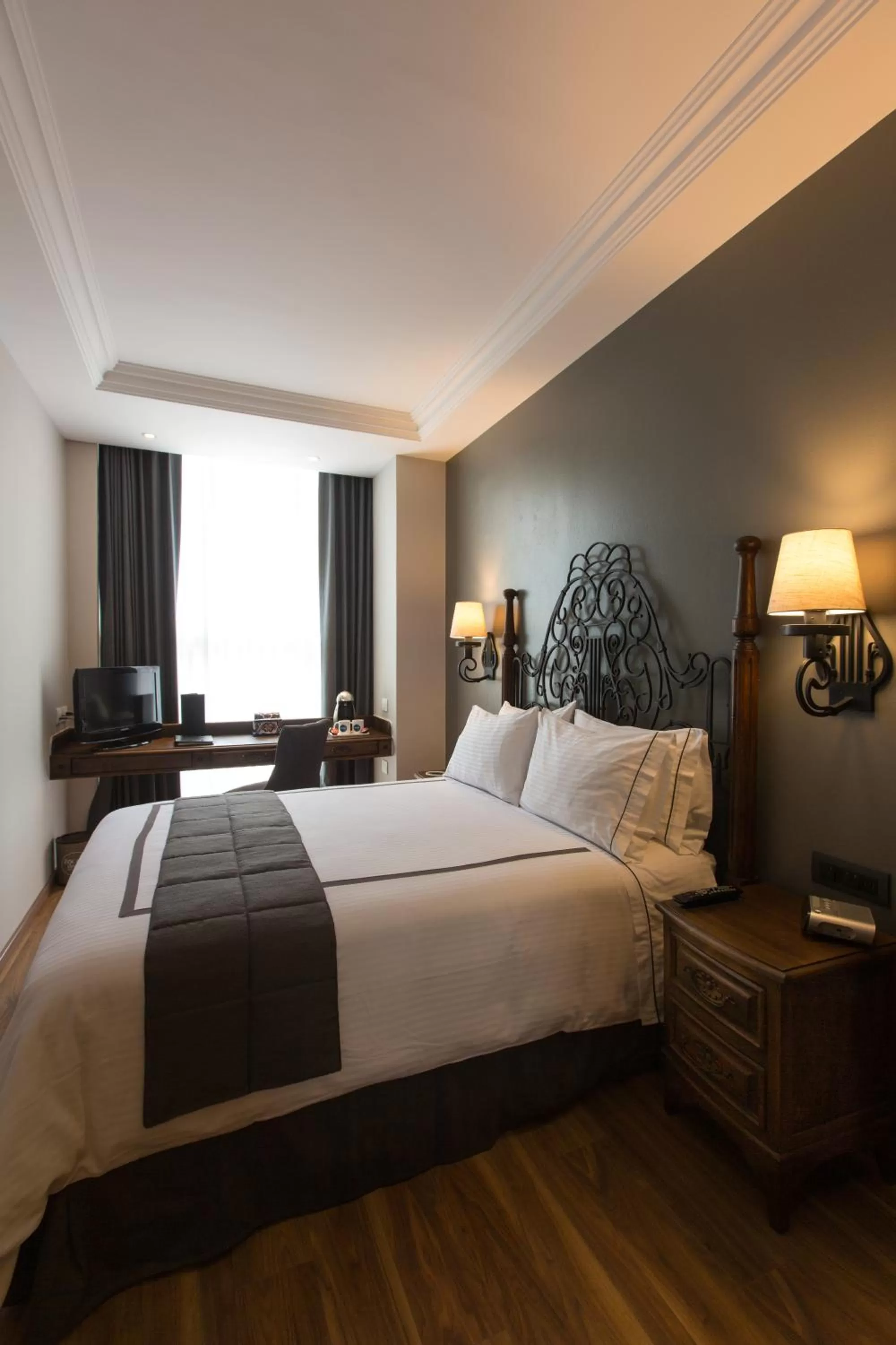 Bed in Zocalo Central & Rooftop Mexico City