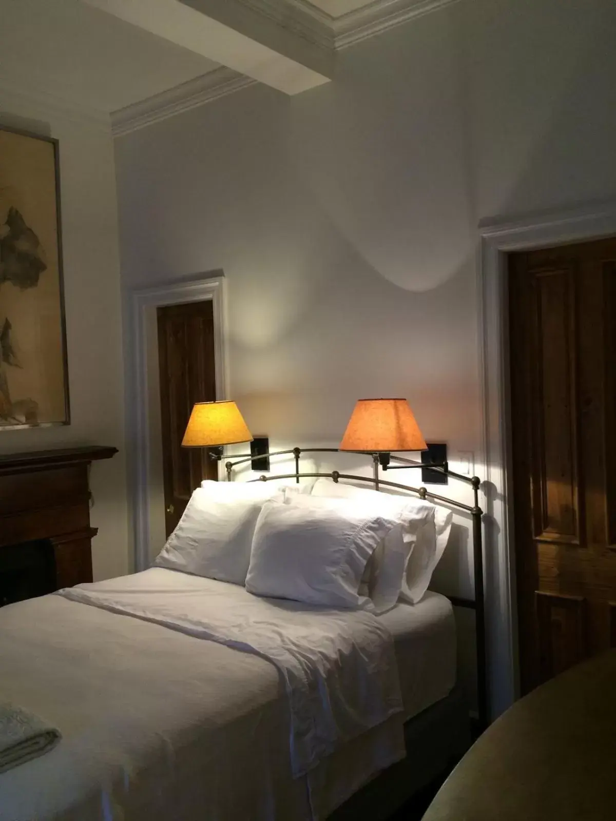 Surrey Studio with Full Size Bed in Incentra Village Hotel Surrey Studio with Full Size Bed in Incentra Village Hotel