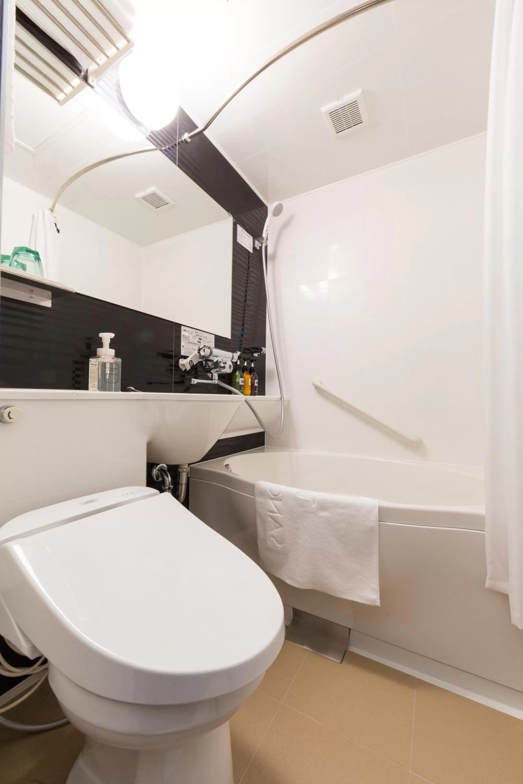 Deluxe Double Room - Smoking in Sanco Inn Nagoya - Shinkansenguchi