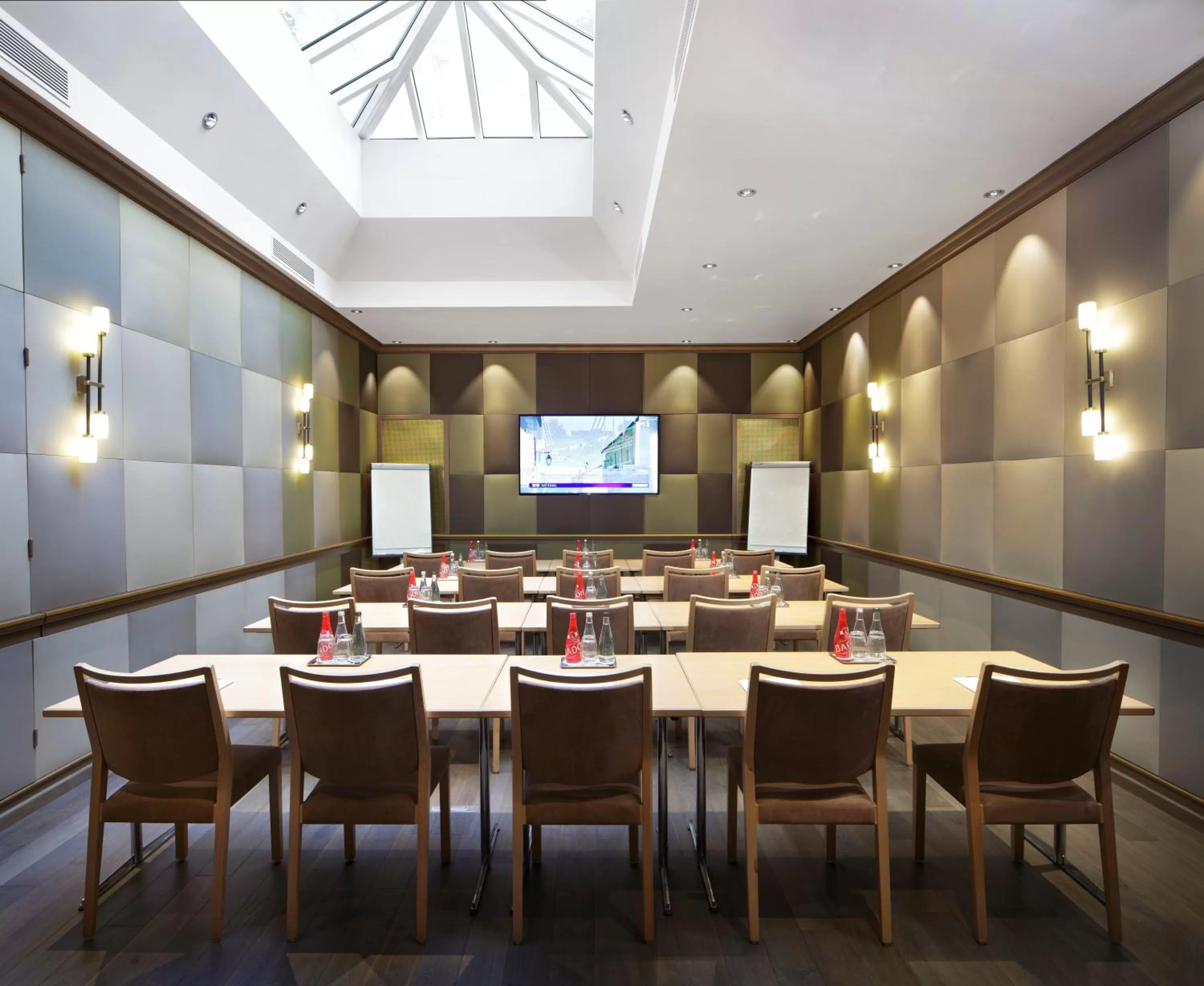 Meeting/conference room in Rochester Champs Elysees