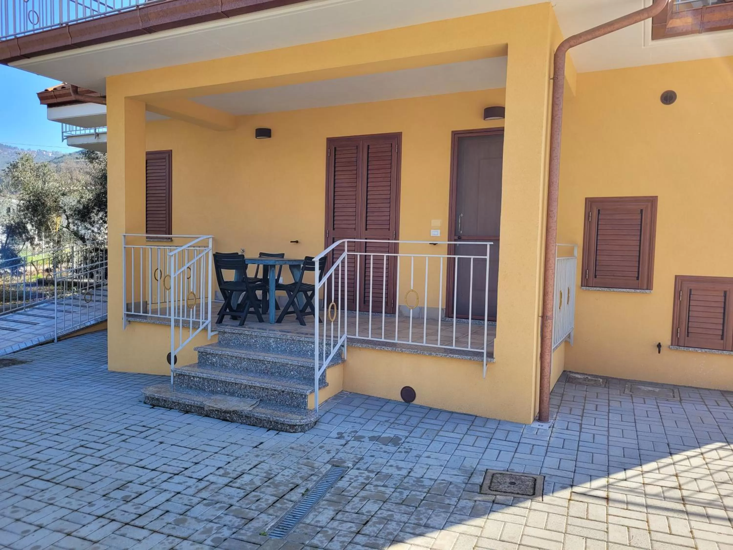 Alloggio turistico Magnifico Alessandro Valle Bernardo 04025 Lenola nei pressi di Fondi LT