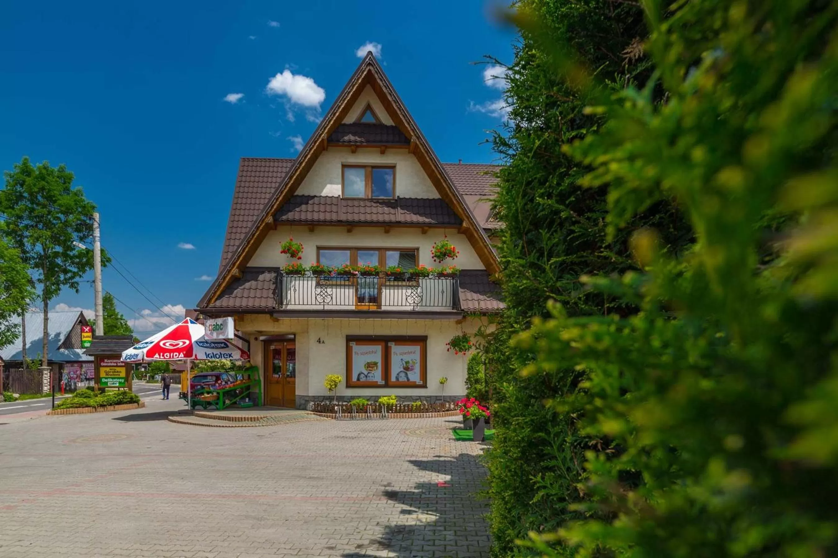 Property building in Willa Góralsko Riwiera