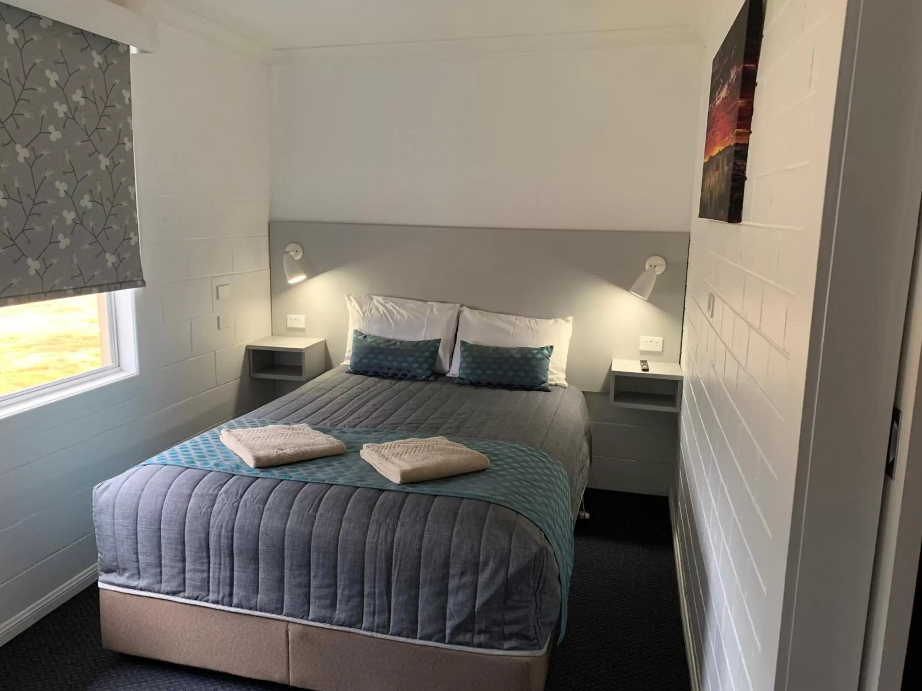 Deluxe Queen Room in Glen Innes Motel Deluxe Queen Room in Glen Innes Motel