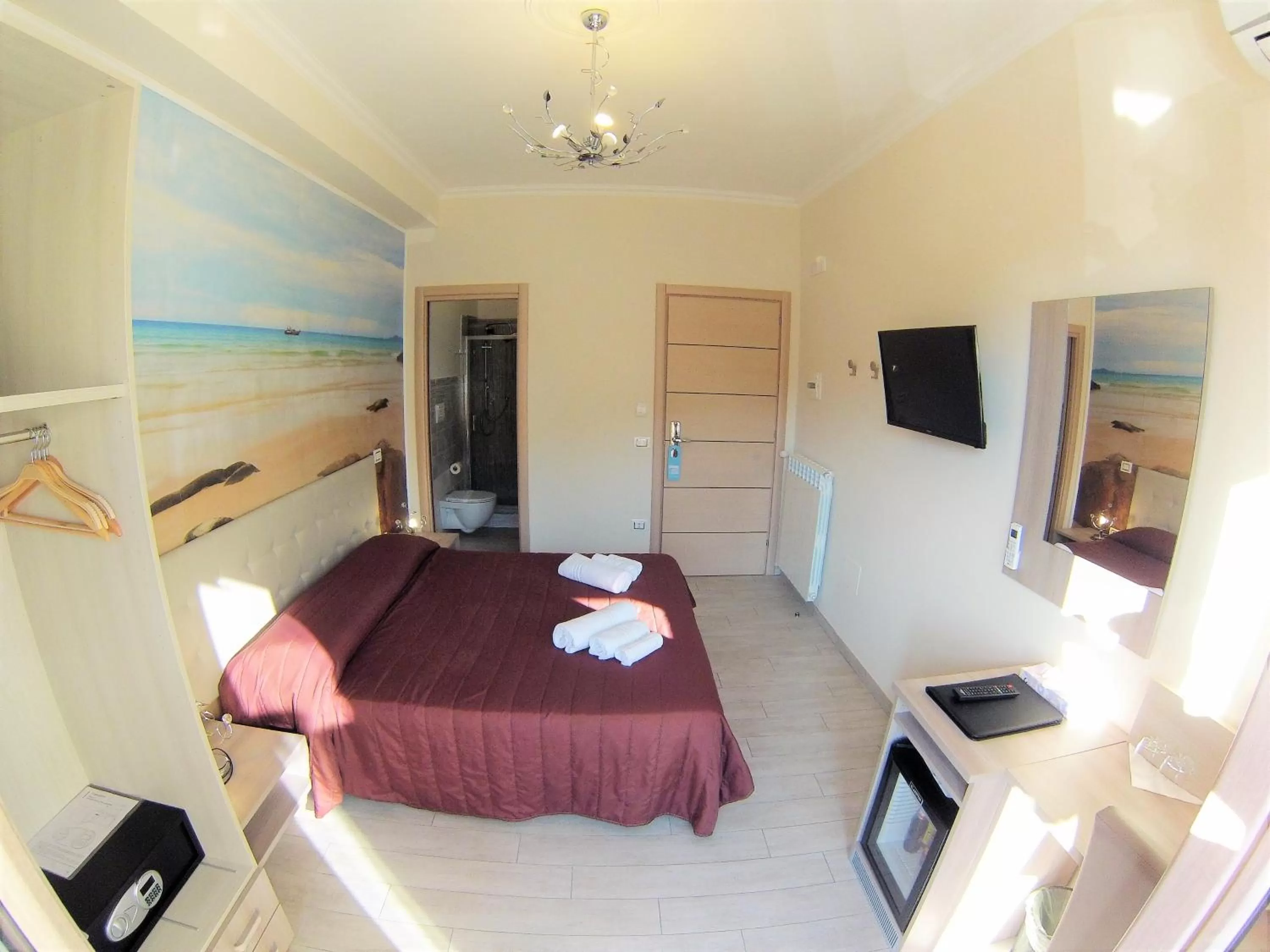 Photo of the whole room, Bed in Tropeacentro