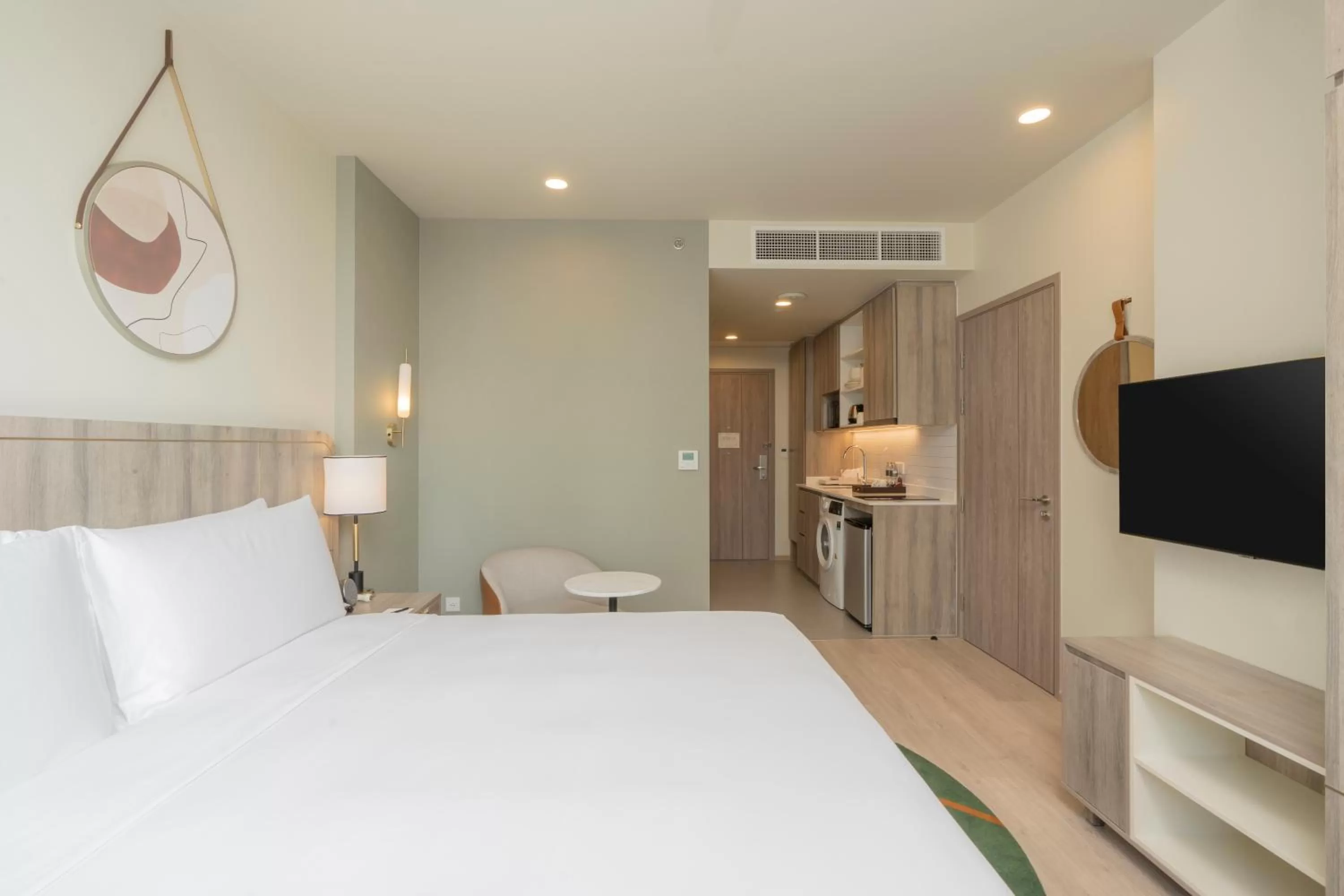 Bedroom, Bed in Staybridge Suites Bangkok Sukhumvit by IHG