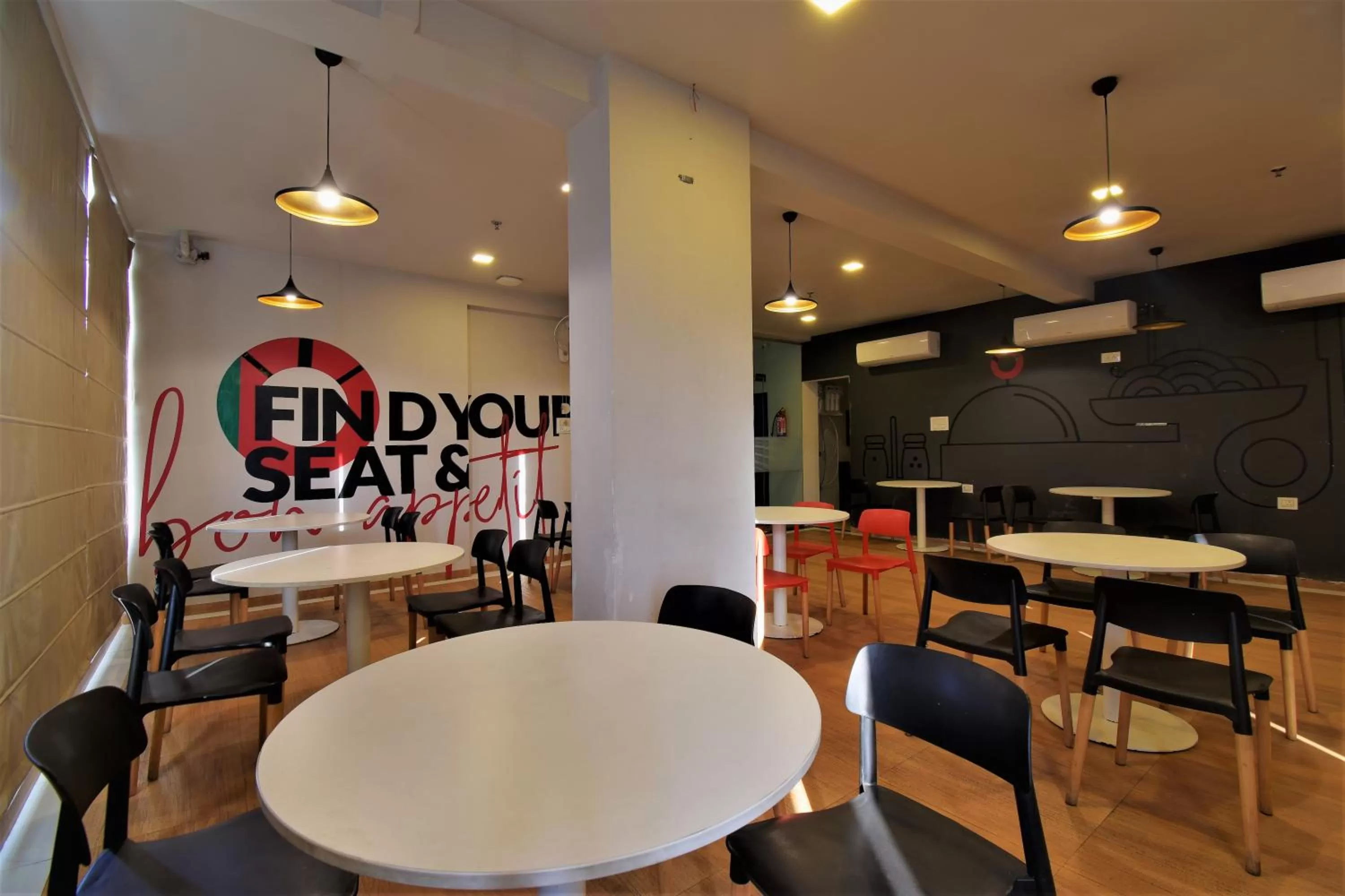 Restaurant/Places to Eat in Manomay Homes