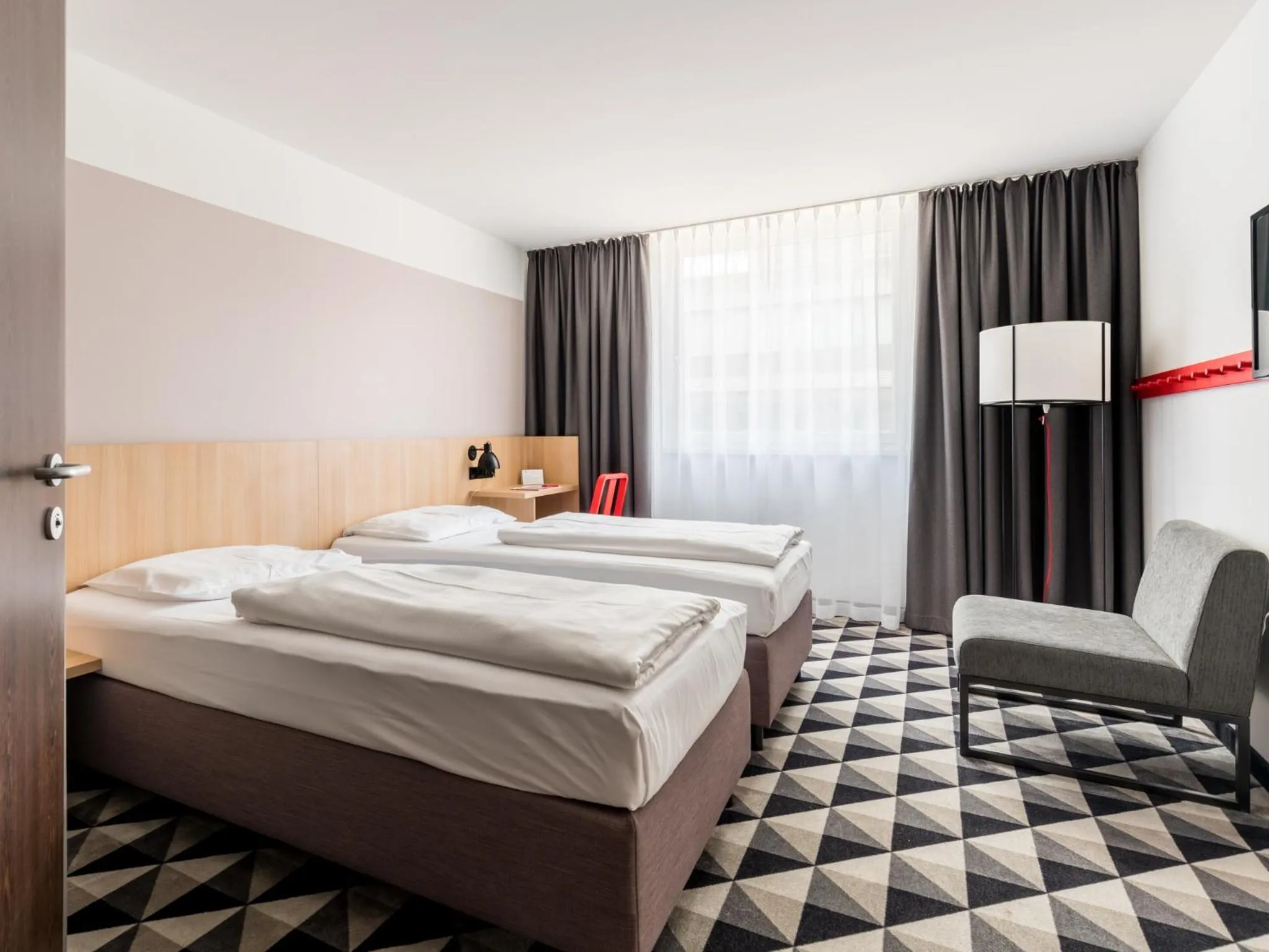 Superior Twin Room in acom-Hotel Vienna
