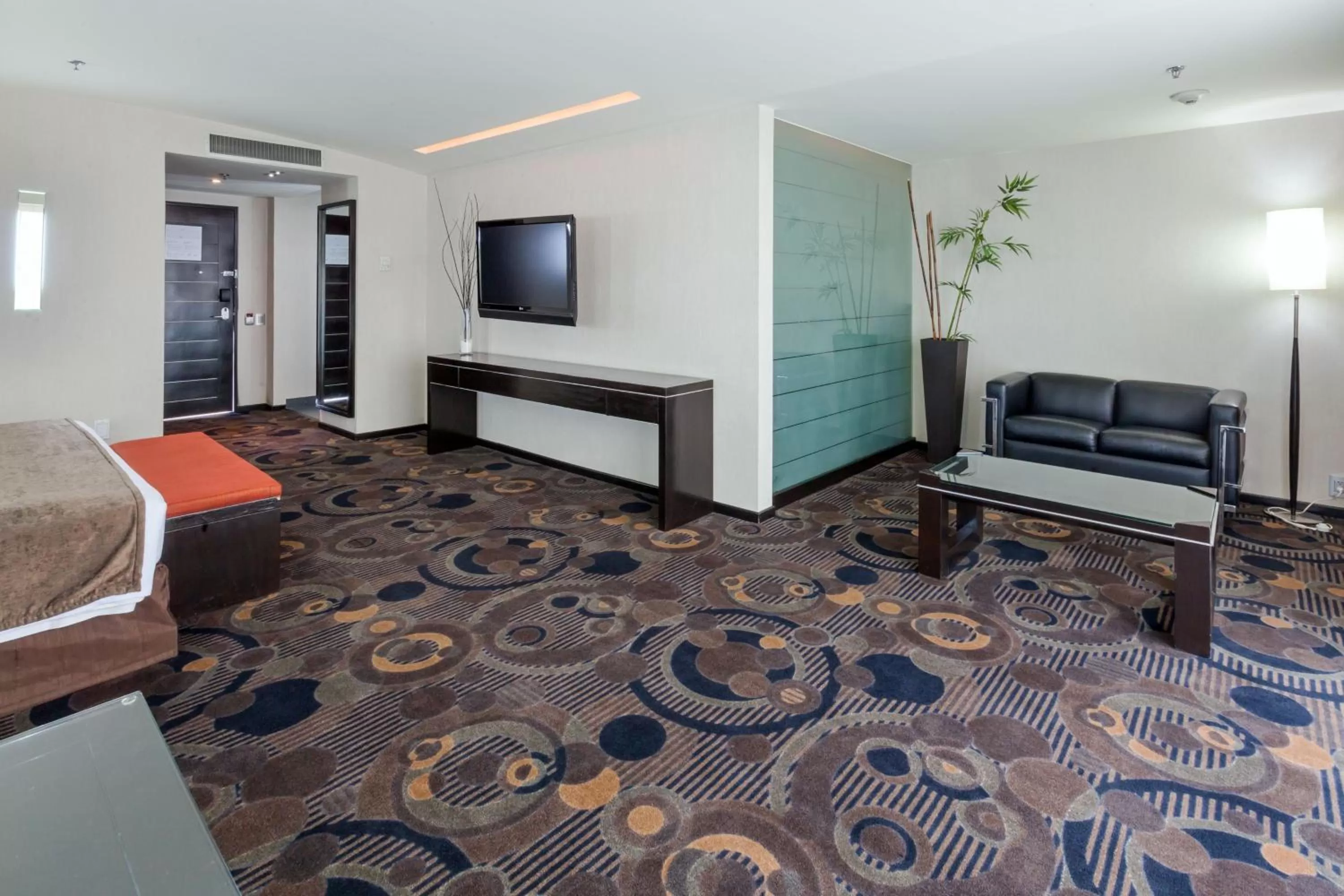 Bedroom in Crowne Plaza Toluca - Lancaster by IHG