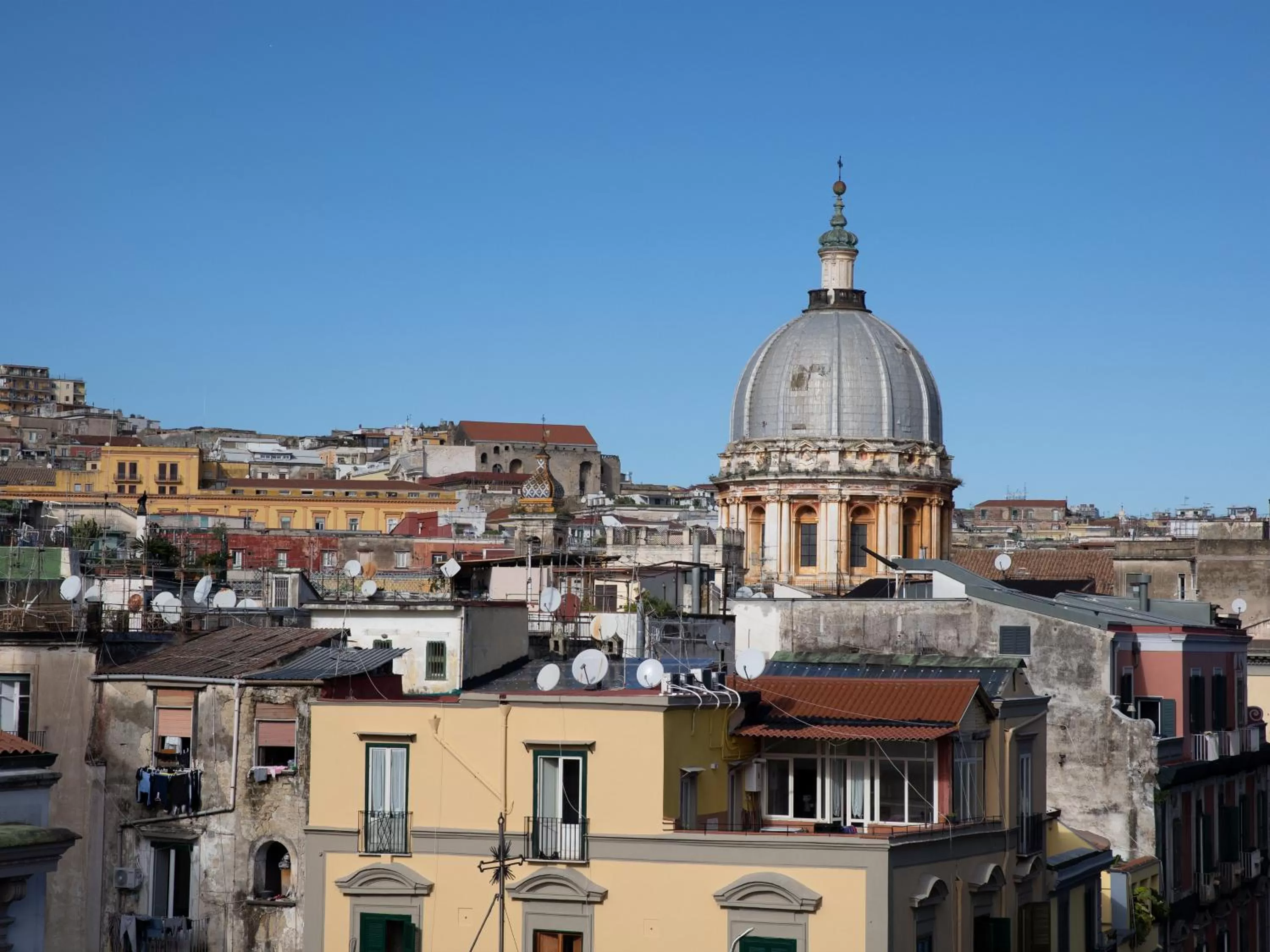 Nearby landmark in Salotto Borbonico