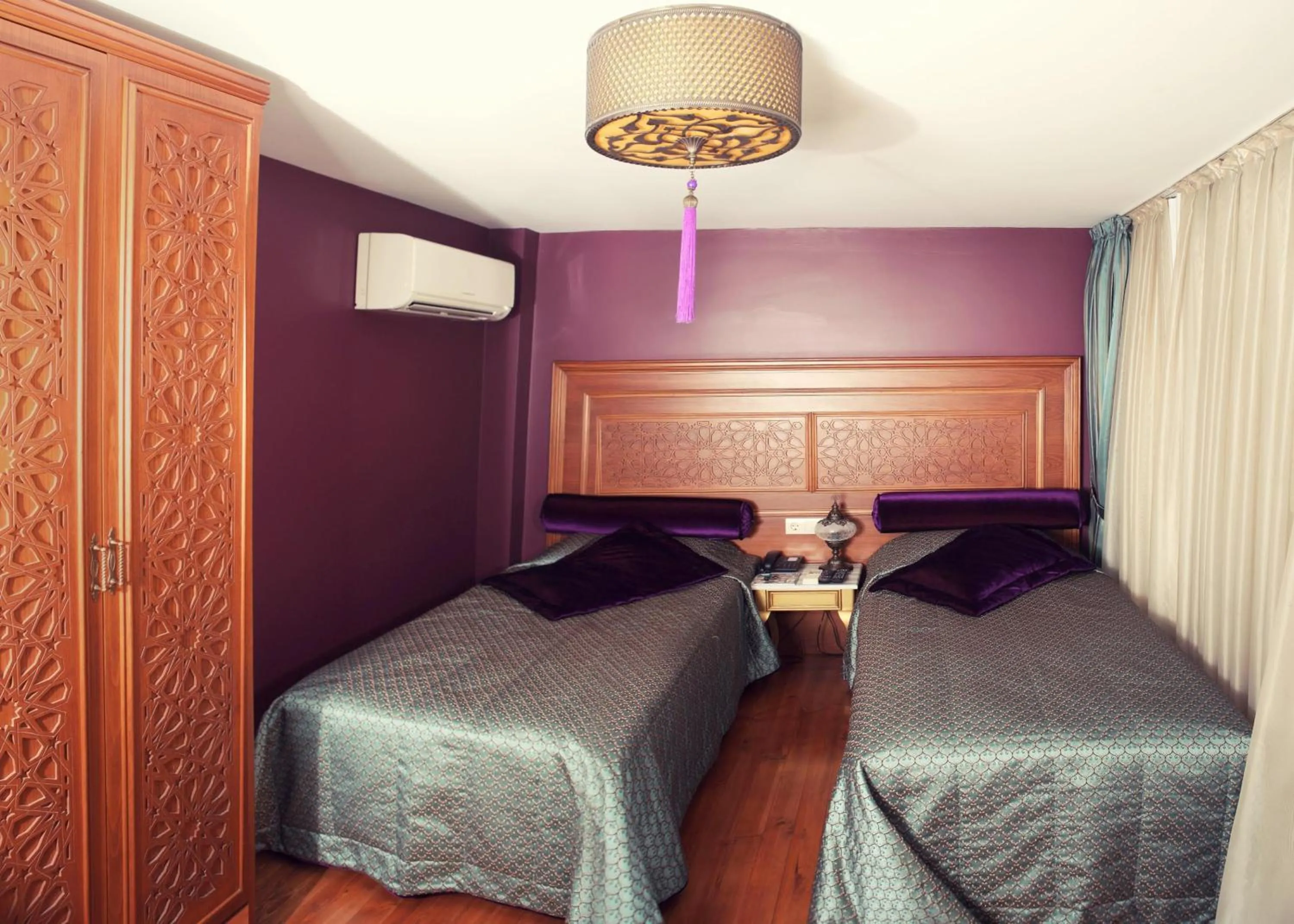 Photo of the whole room, Bed in Merial Hotel Sultanahmet