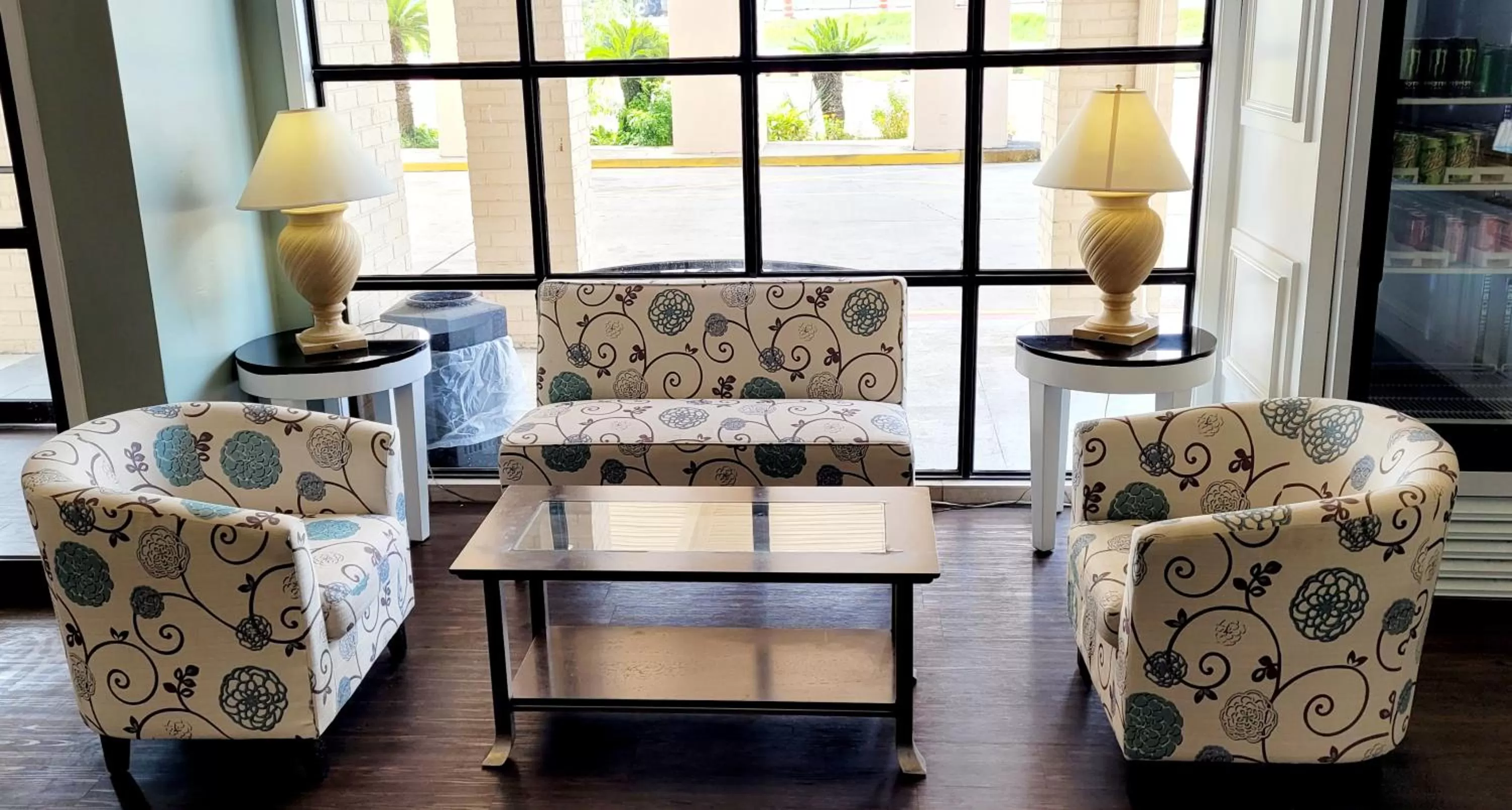 Lobby or reception in Best Price Motel & Suites