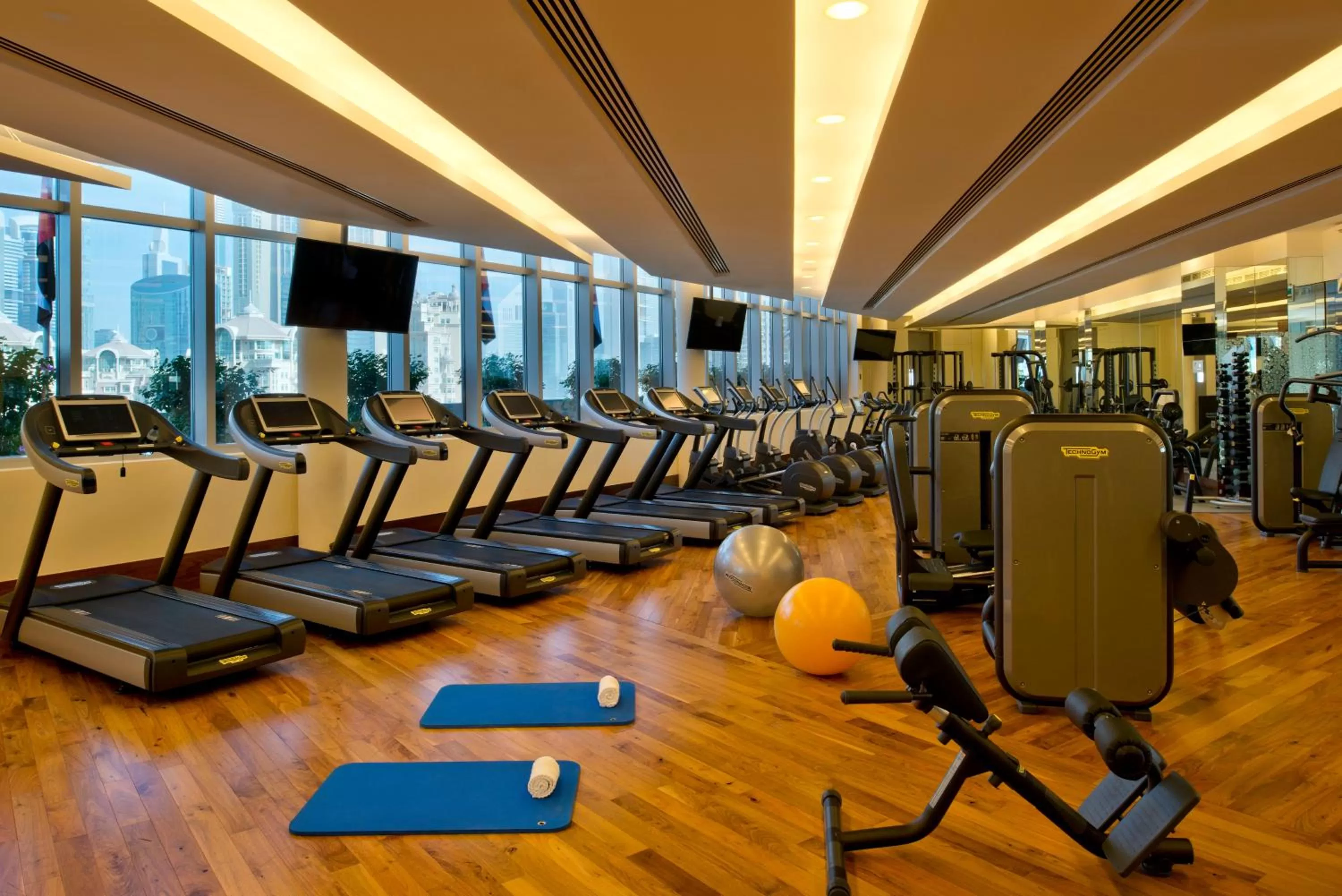 Fitness centre/facilities in Address Dubai Mall