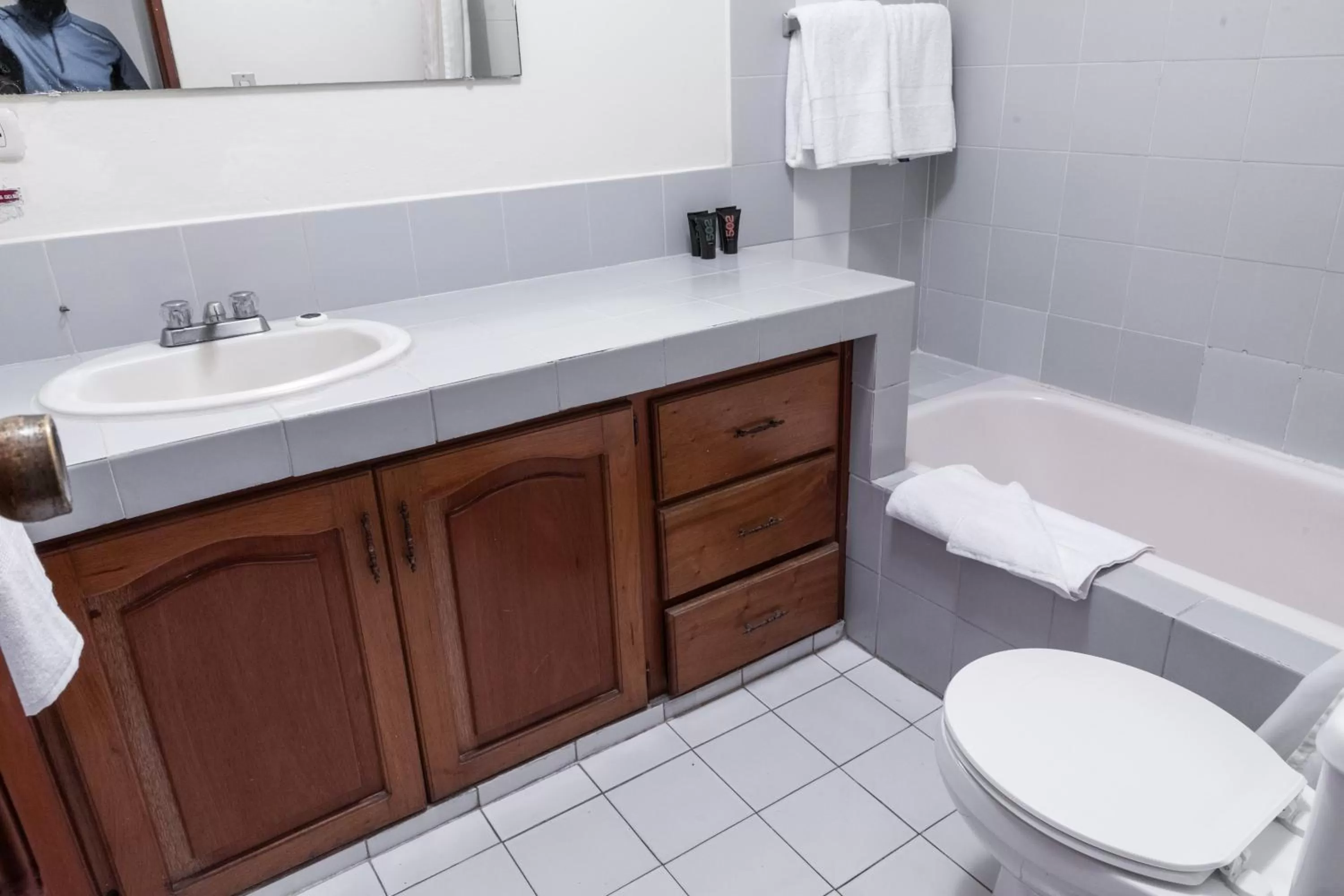 Bathroom in Hotel San Jorge by Porta Hotels