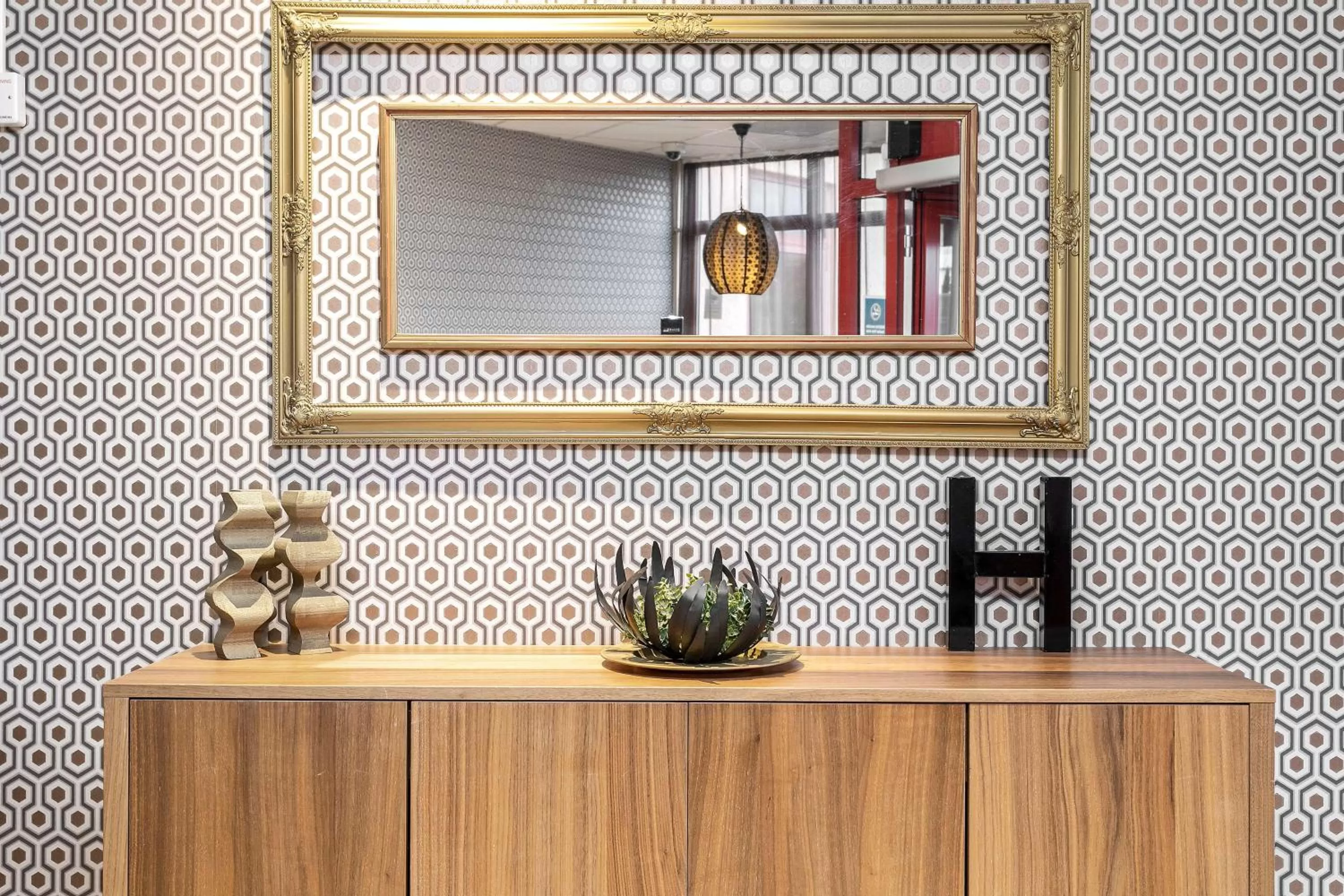 Lobby or reception in Best Western Ta Inn Hotel