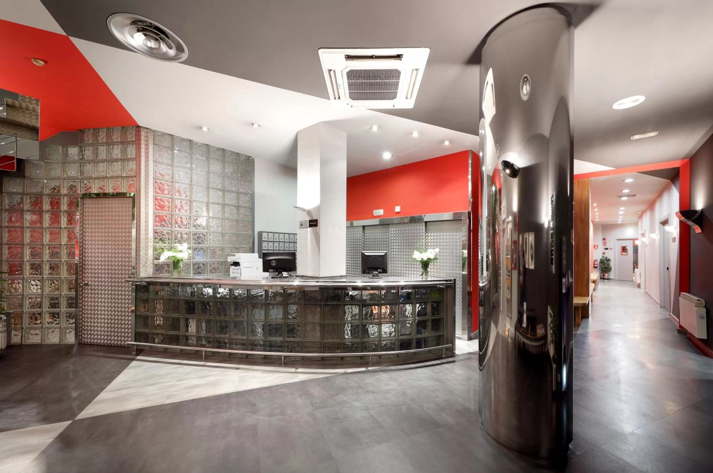 Lobby or reception in Exe Hotel El Magistral