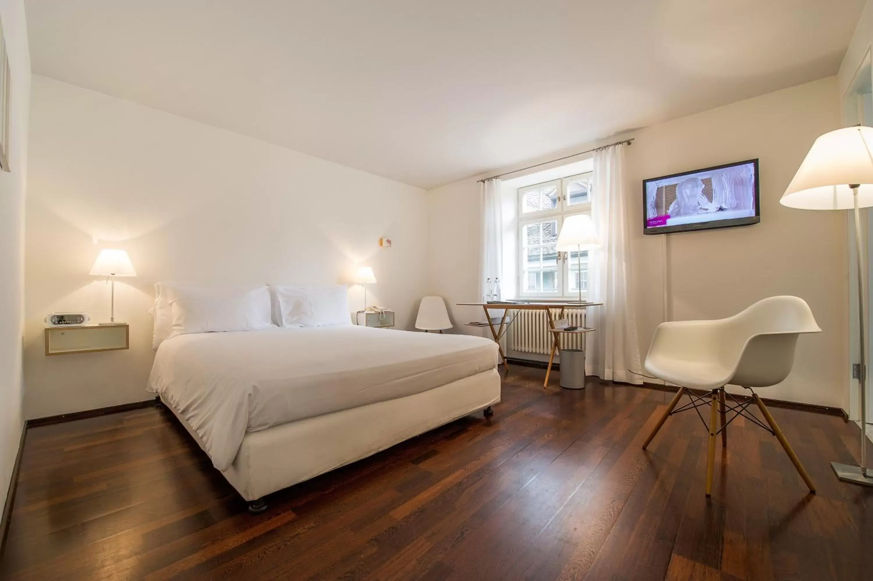 Style Double Room - single occupancy in Gast - und Kulturhaus Der Teufelhof Basel Style Double Room - single occupancy in Gast - und Kulturhaus Der Teufelhof Basel