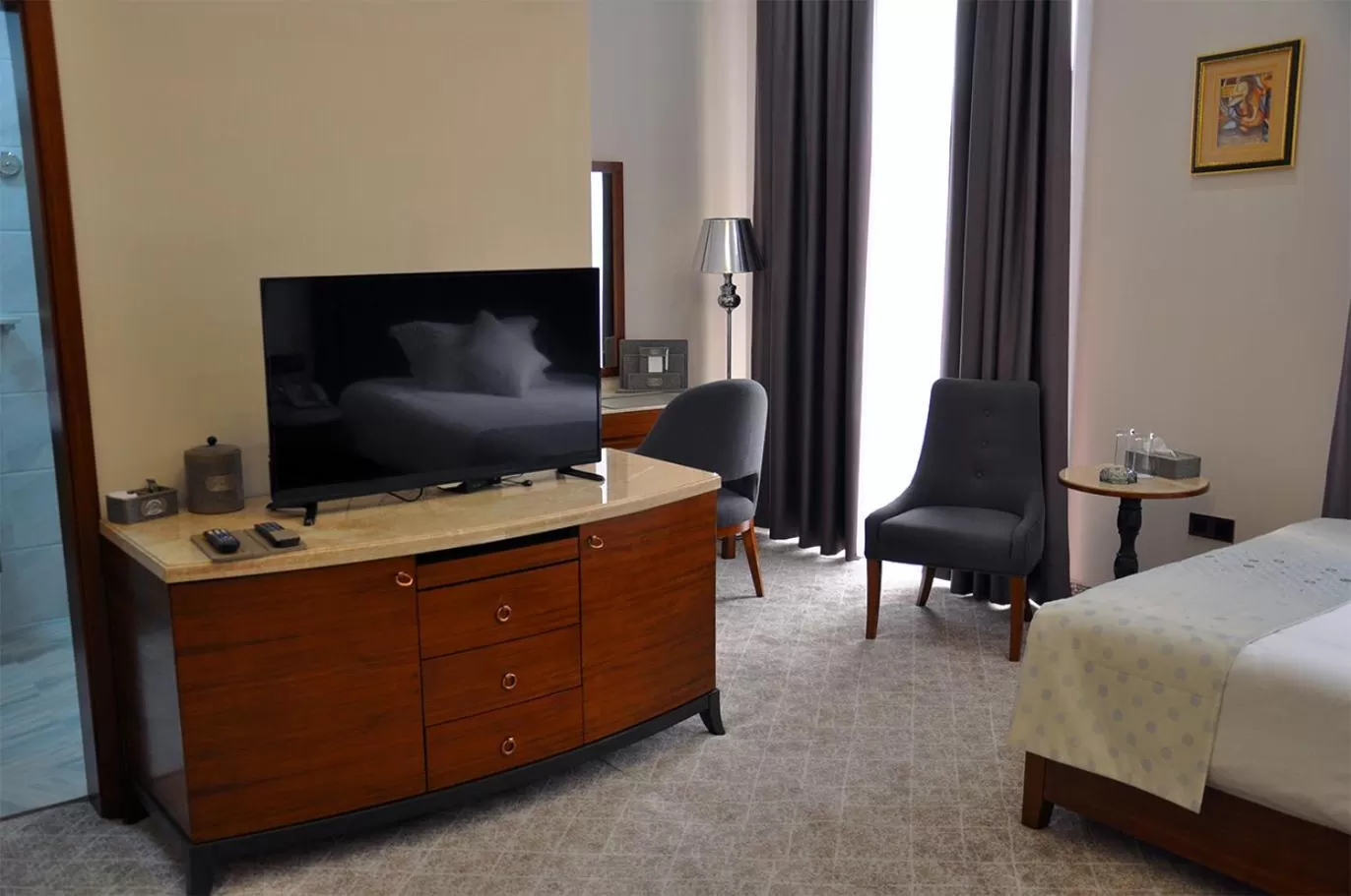 Bed in Parliament Palace Hotel