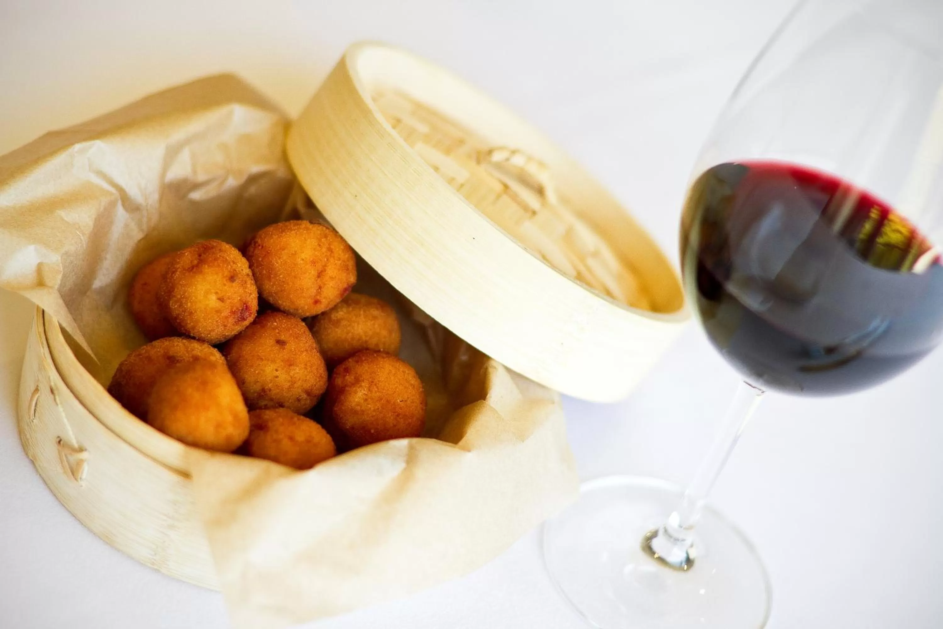 Restaurant/places to eat in Oca Puerta del Camino Hotel