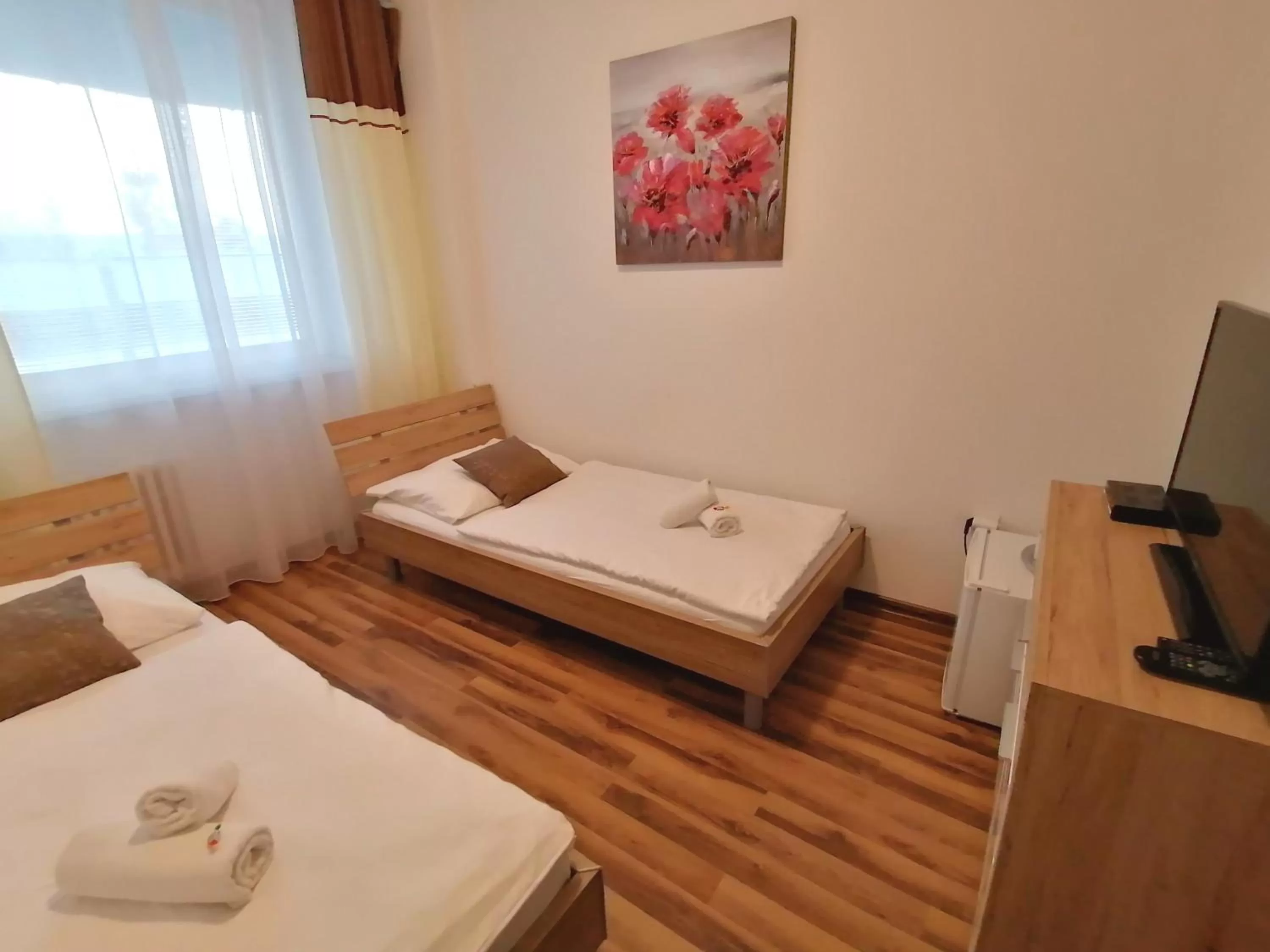 Photo of the whole room, Bed in Agro Complex Apartments