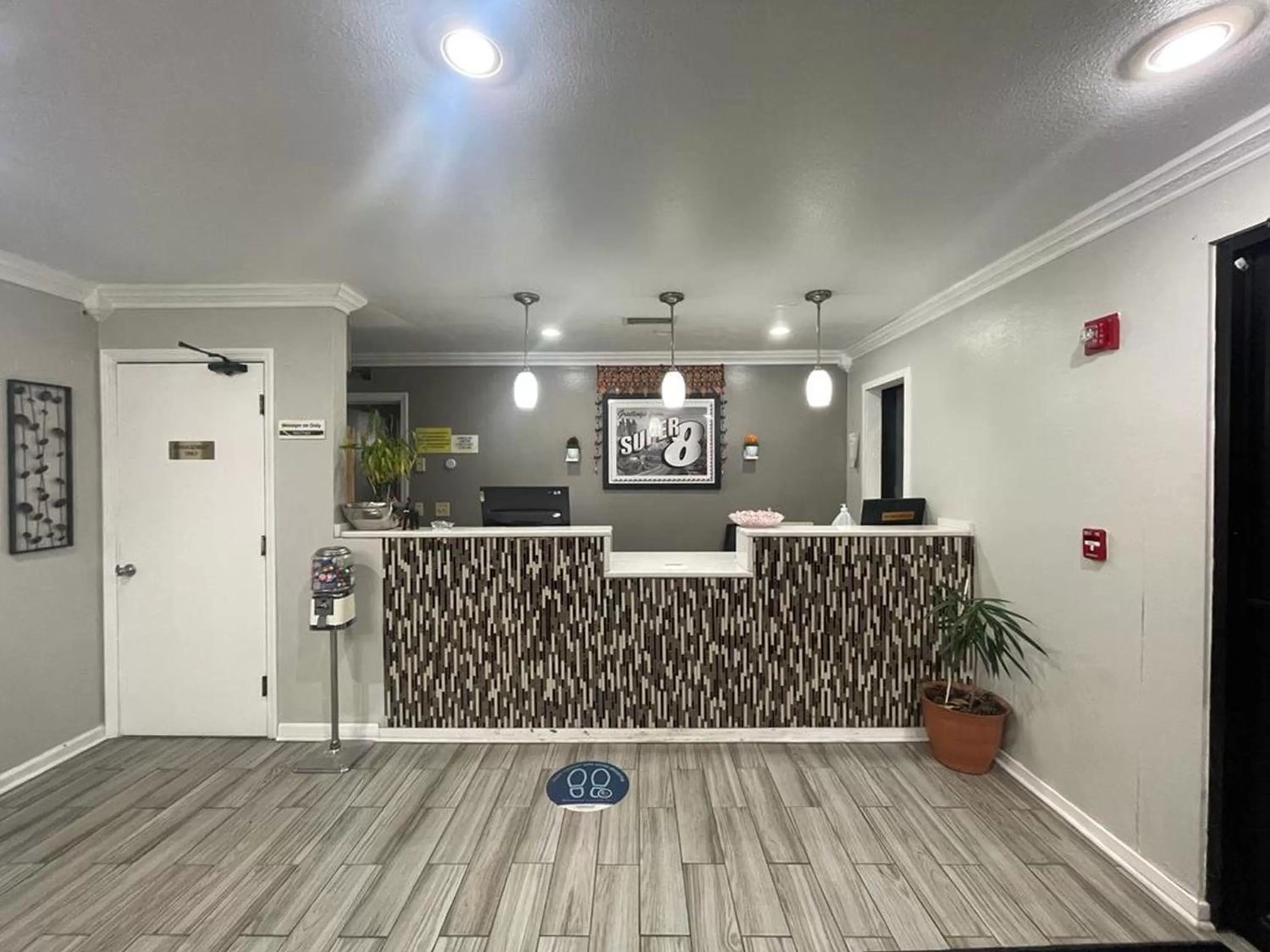 Lobby or reception in Super 8 by Wyndham Hazen