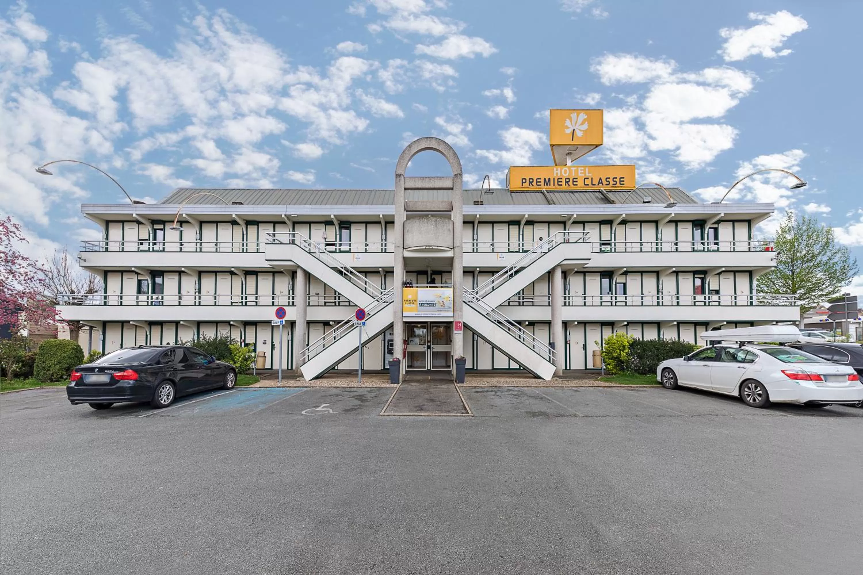 Property building in Premiere Classe Rouen Sud - Parc Des Expositions