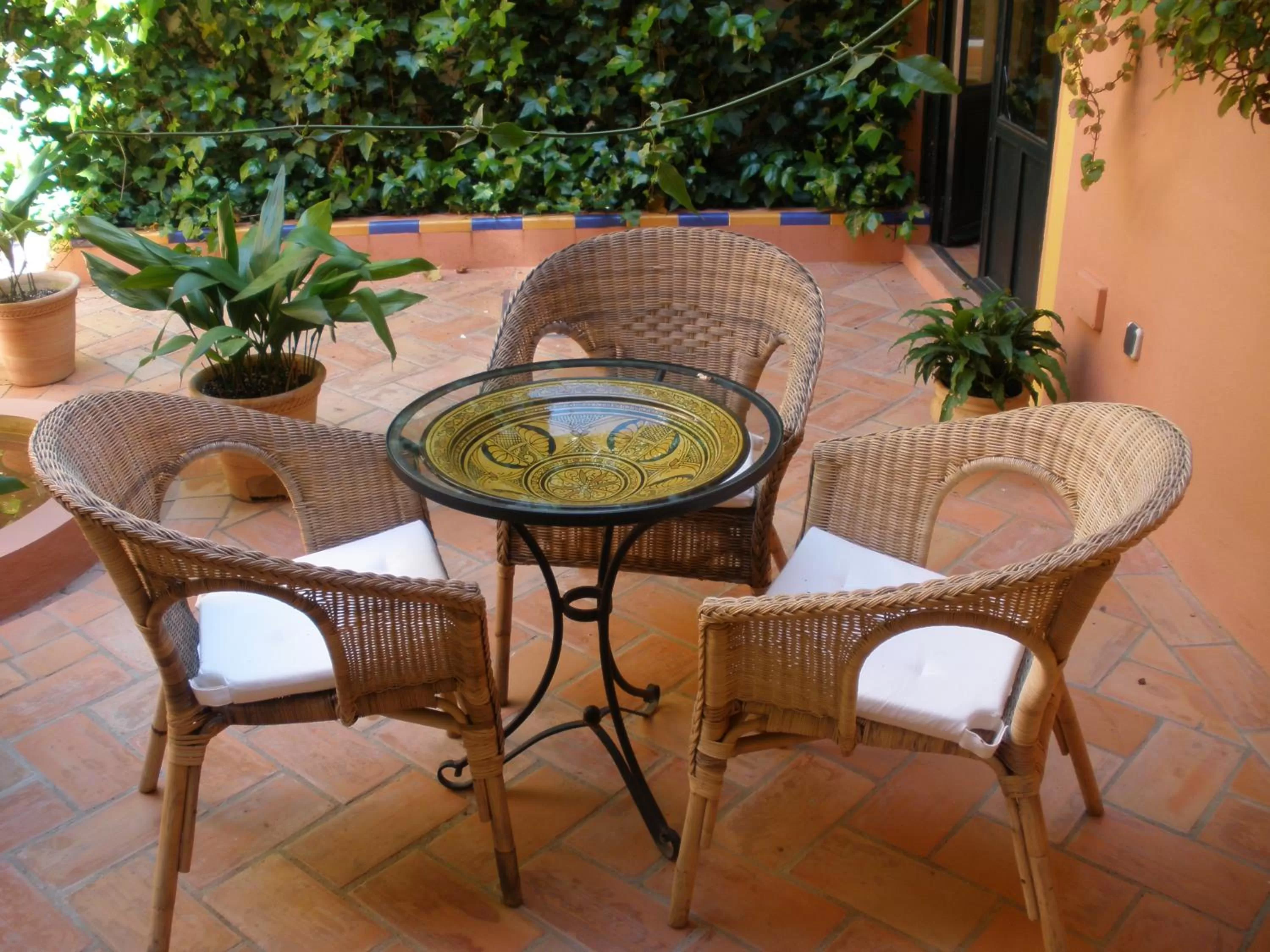 Seating area in El Rincón de las Descalzas