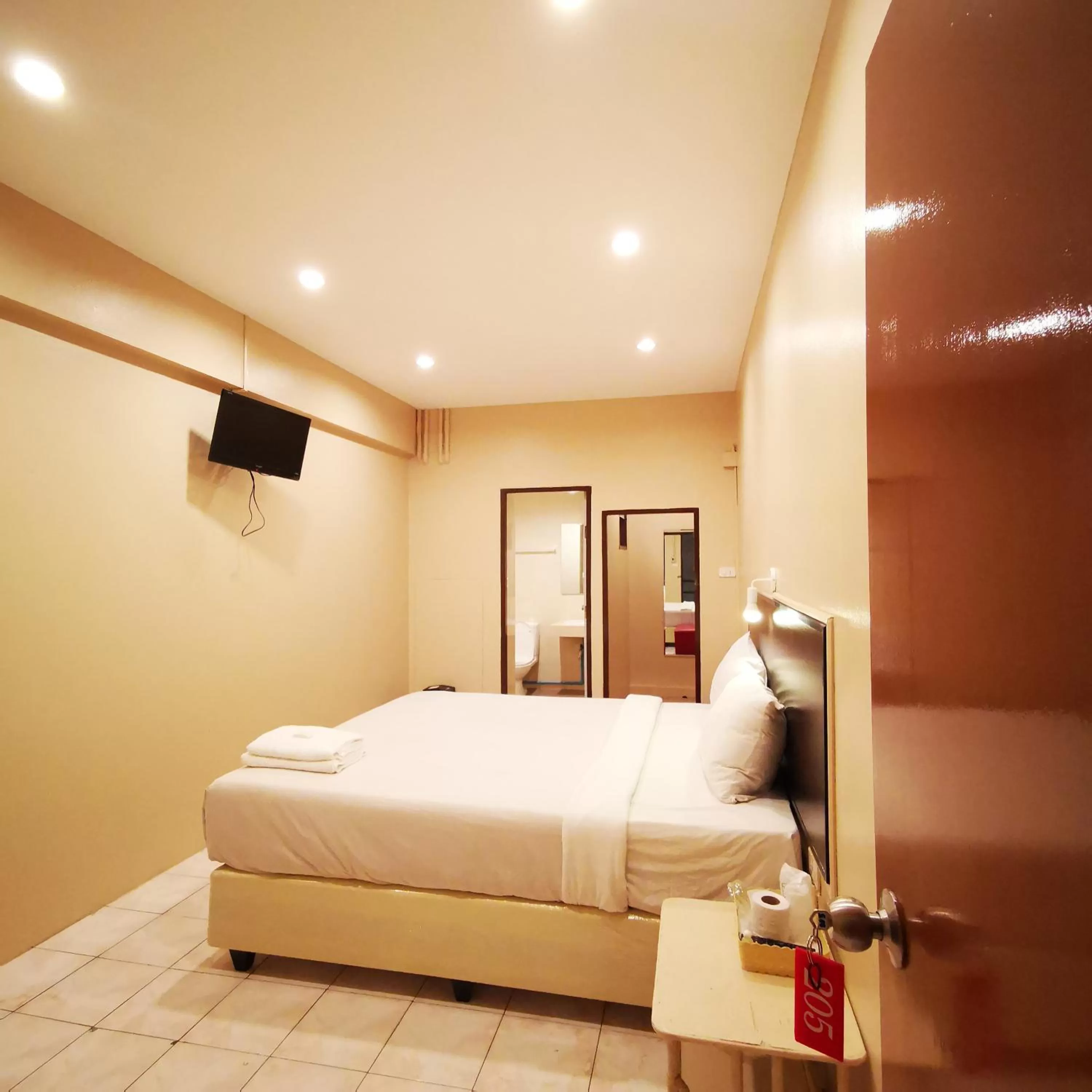 Bed in KKinn South Pattaya