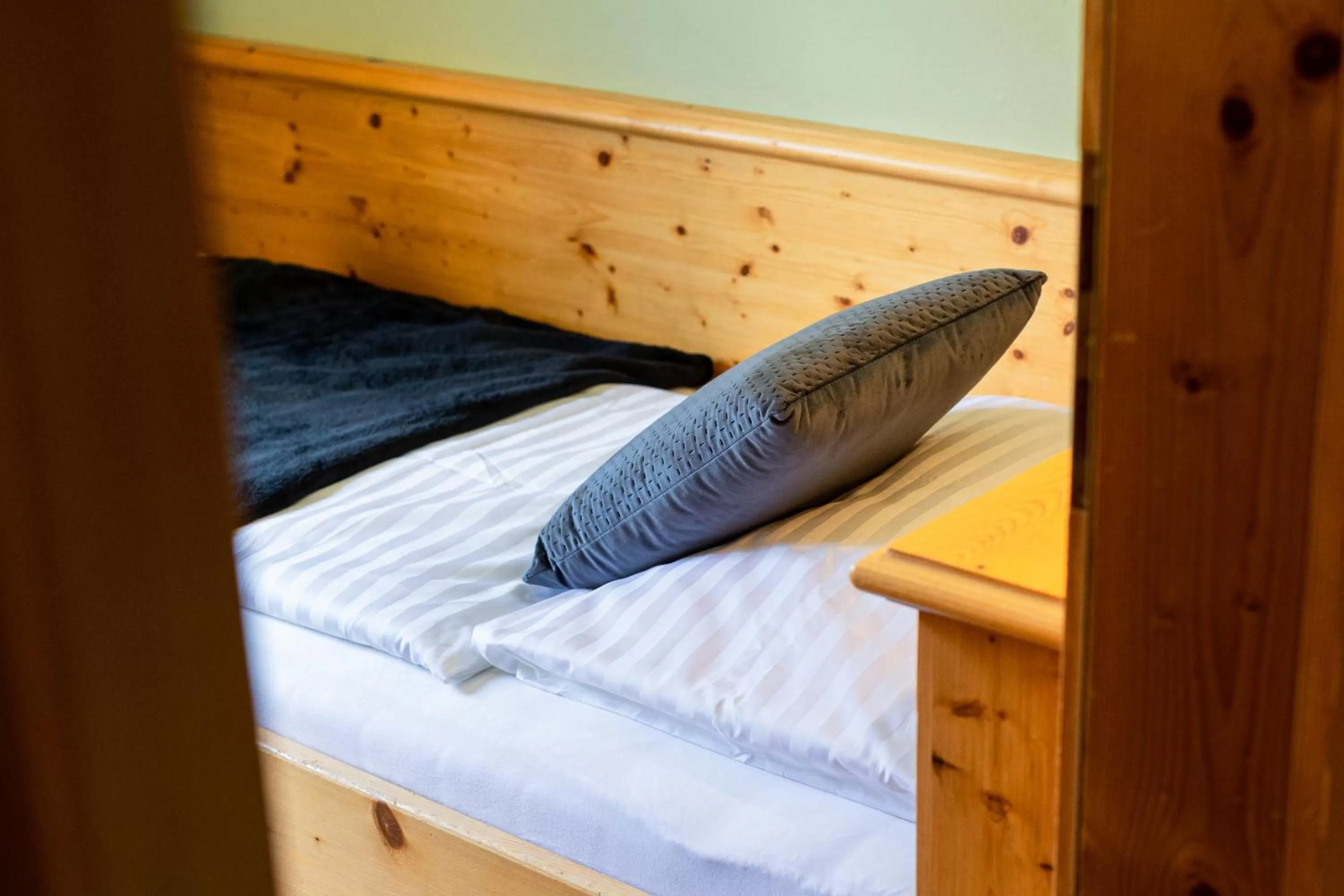 Bed in Wellness Aparthotel "Lechlife" incl Pool - 400m zum SKILIFT