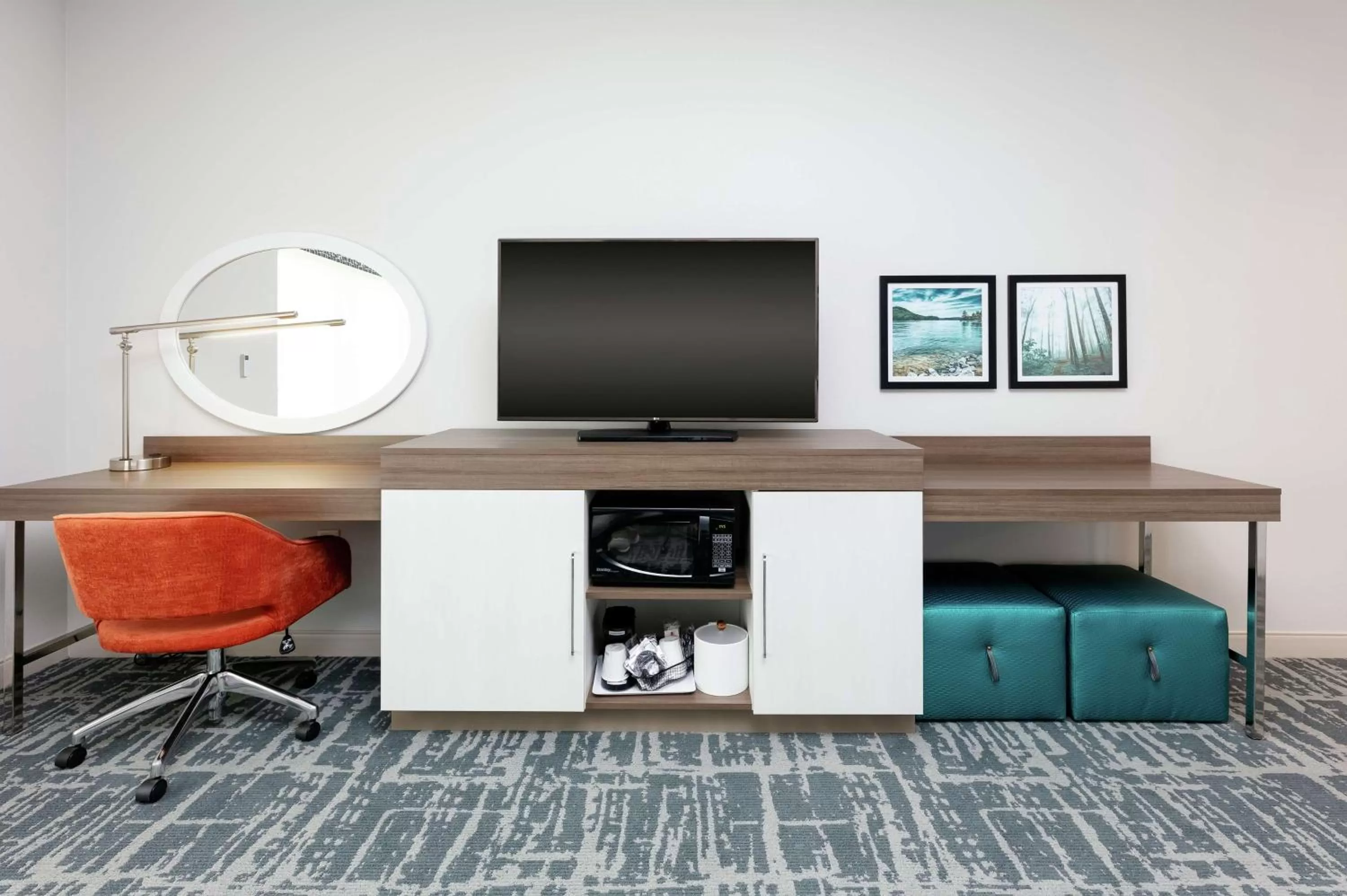 Bed in Hampton Inn Acworth