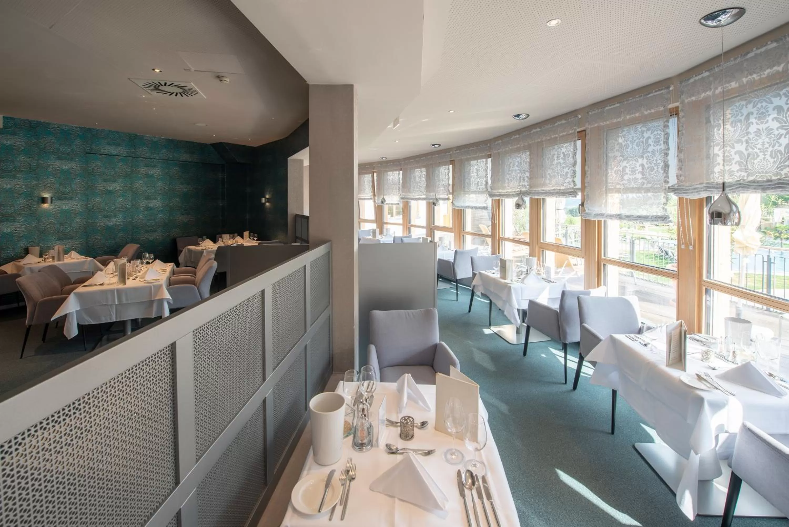 Restaurant/places to eat in Hotel & Spa Larimar