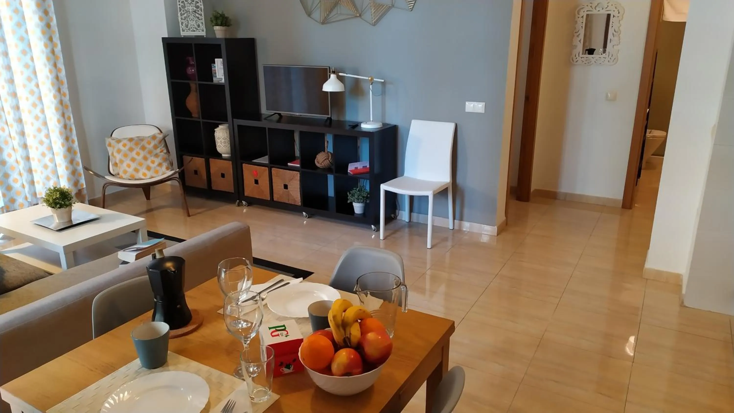 Lounge or bar in Life Apartments Alameda Colón