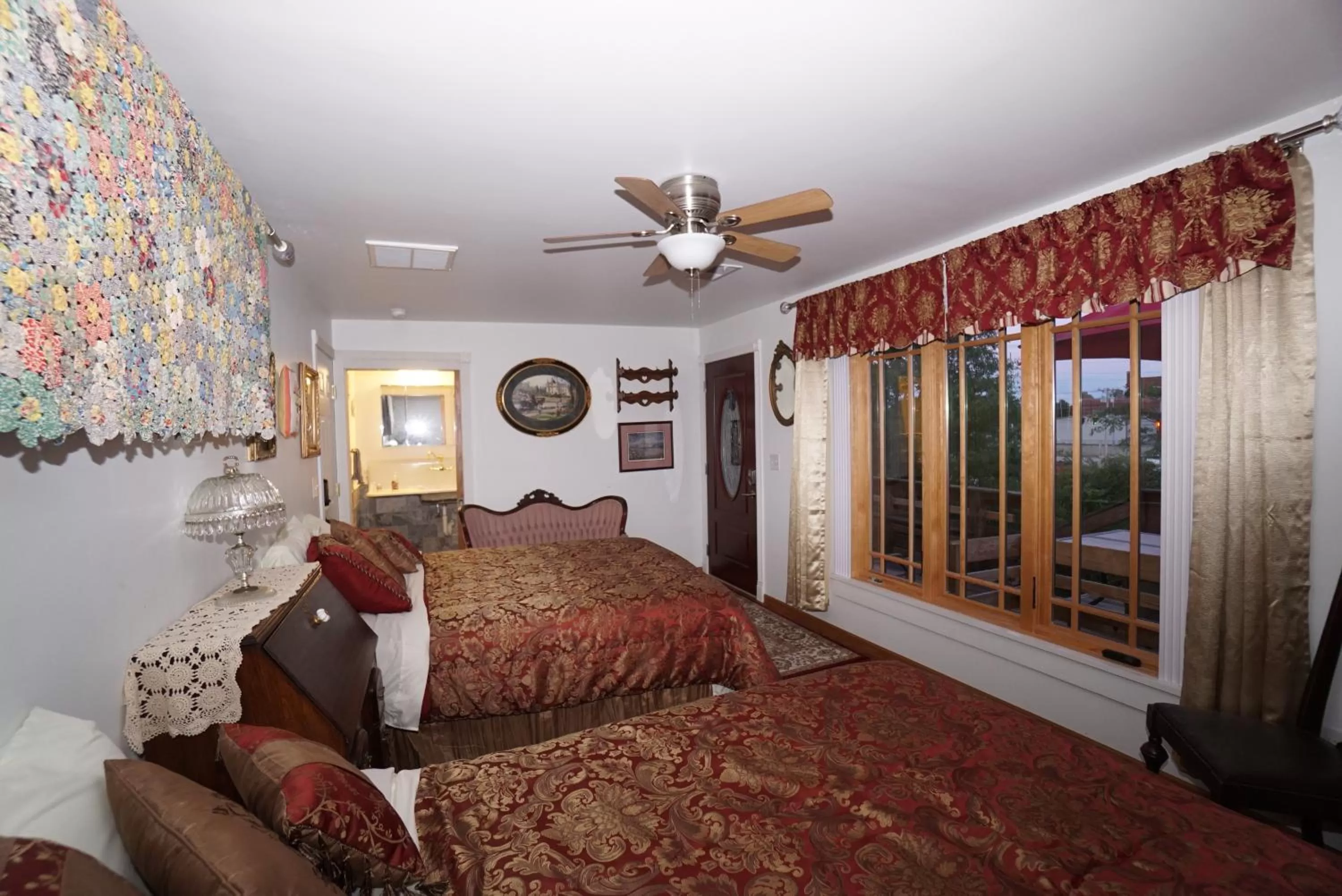 Bed in Paducah 1895 Washington Hotel