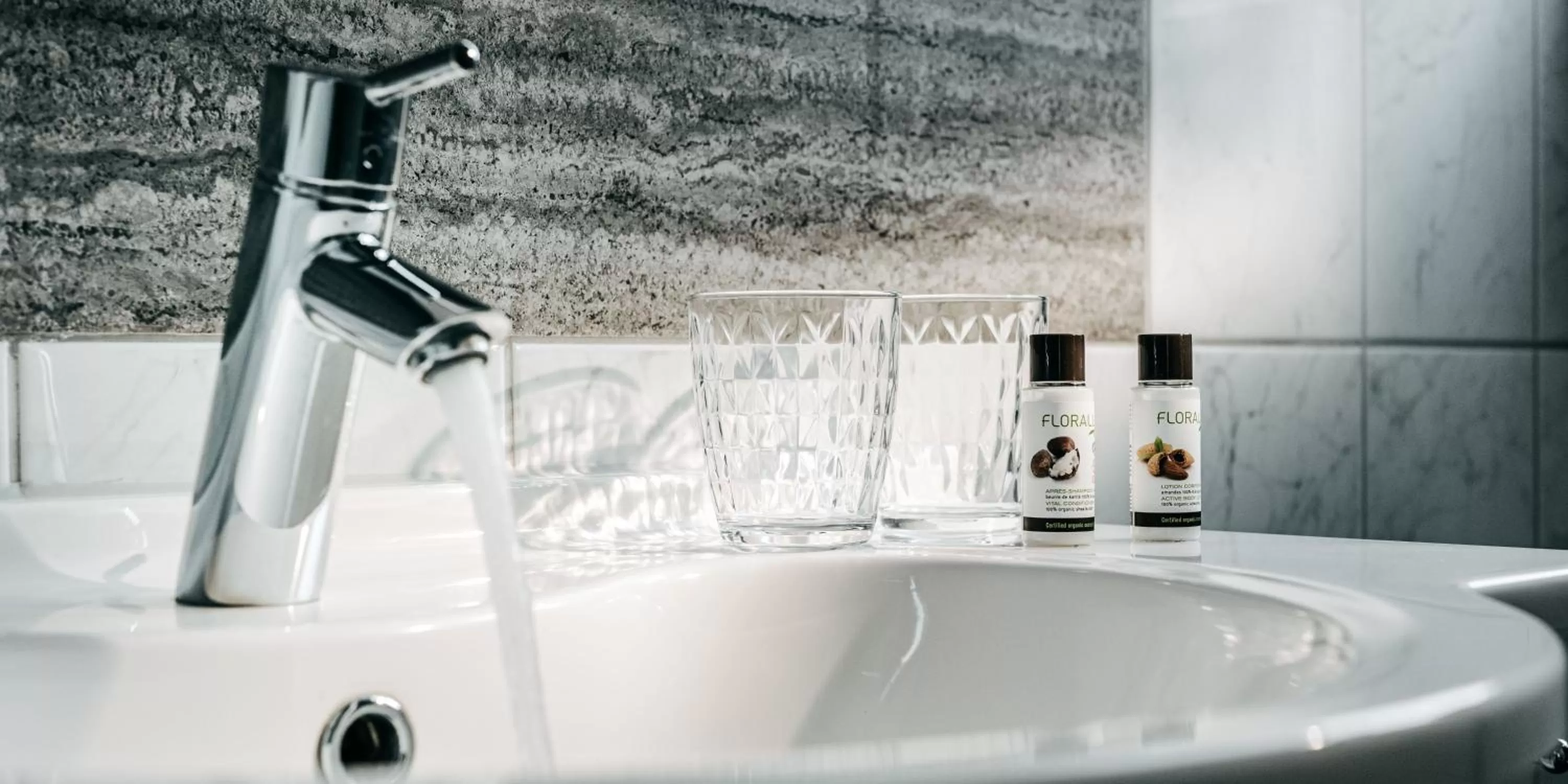 Bathroom in Boutique-Hotel Zur alten Post - Stammhaus