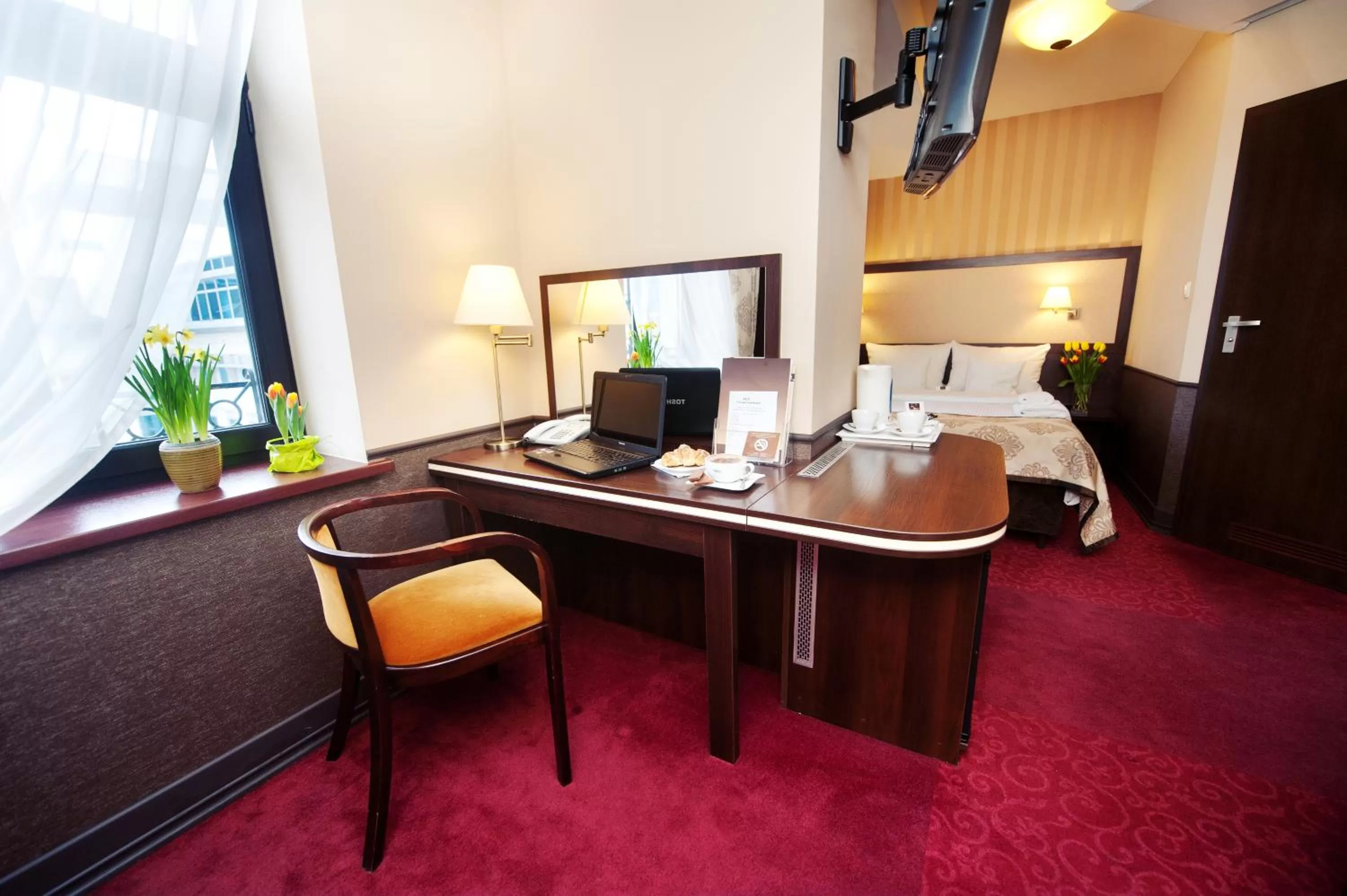 Seating area, Bed in Hotel Wielopole