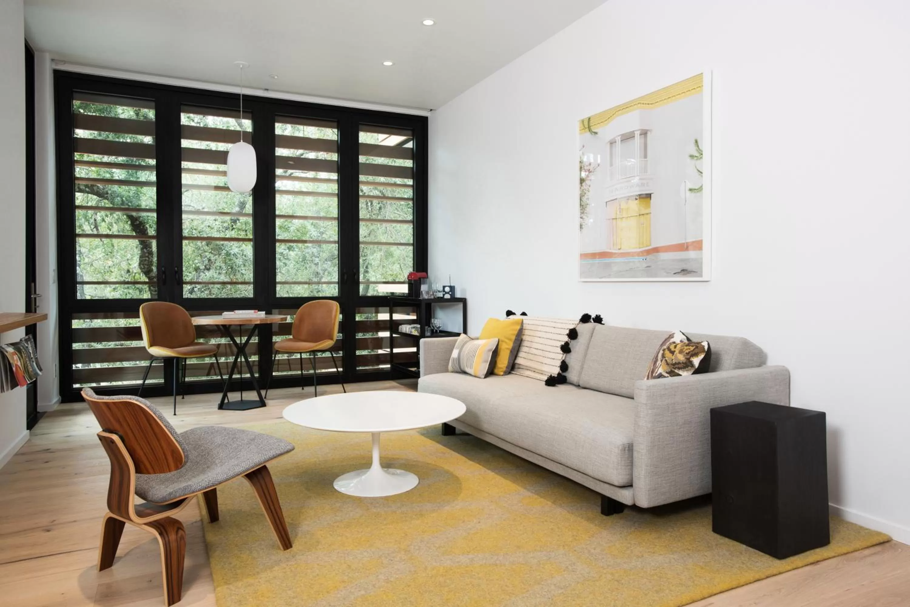 Living room in Harmon Guest House