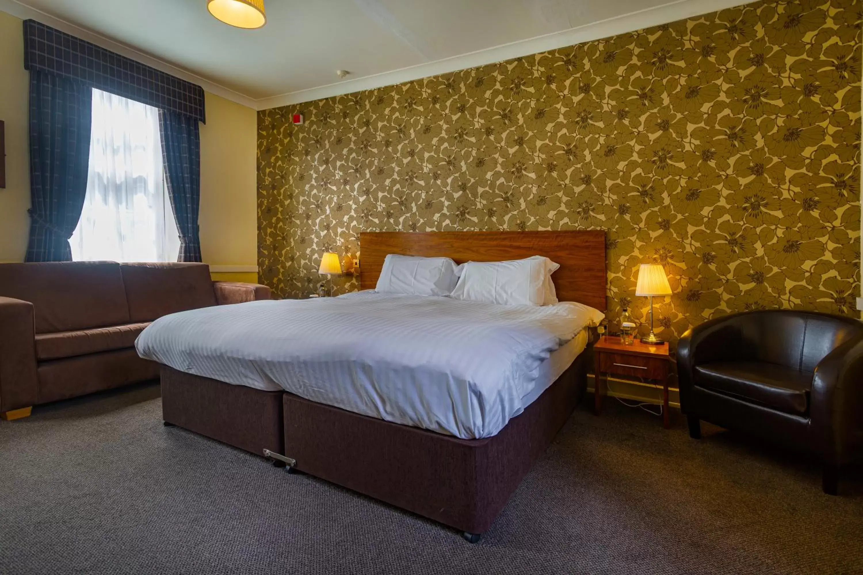 Superior Double Room in The White Hart Hotel, Boston, Lincolnshire Superior Double Room in The White Hart Hotel, Boston, Lincolnshire