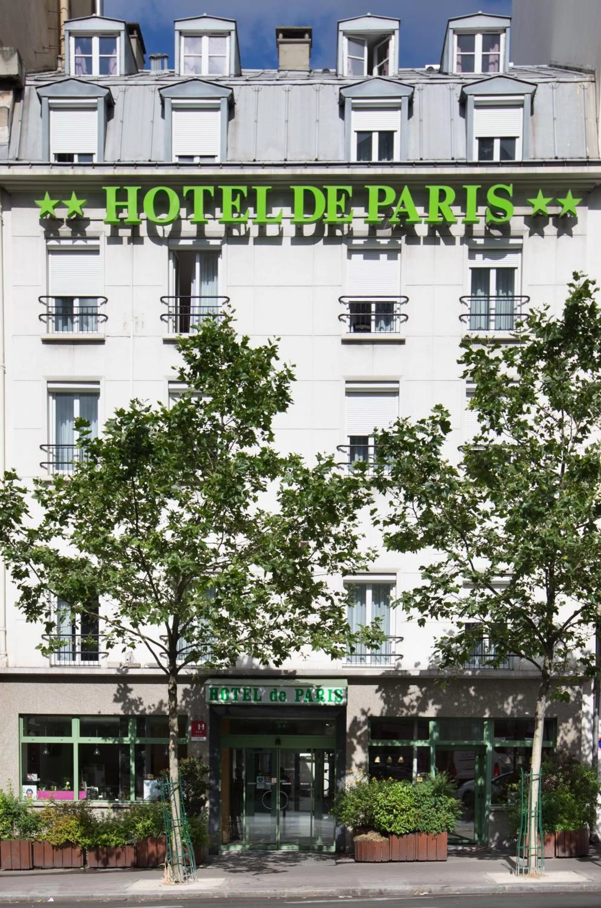 Property building in HOTEL DE PARIS MONTPARNASSE