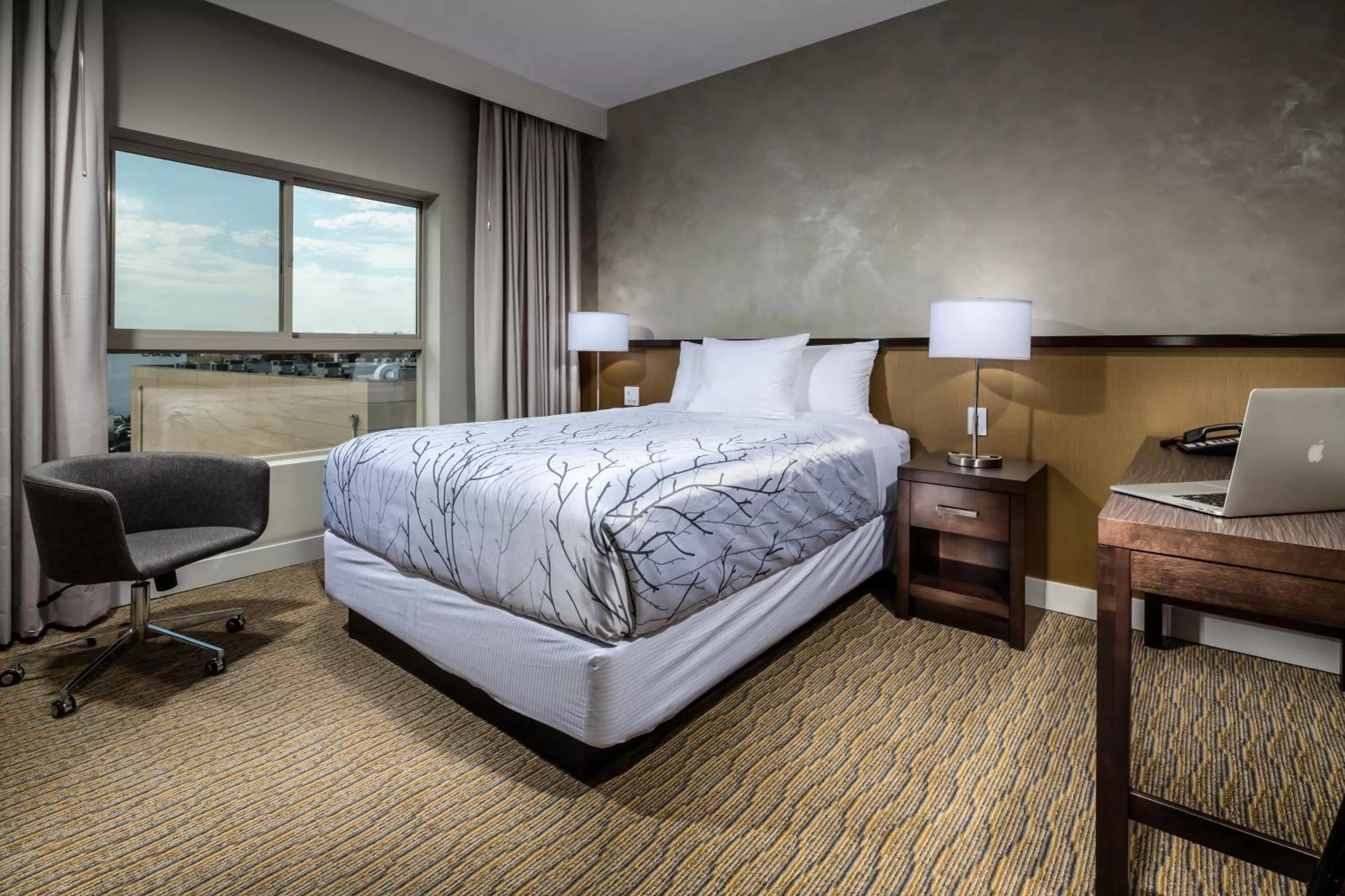 TV and multimedia, Bed in Hotel Aventura