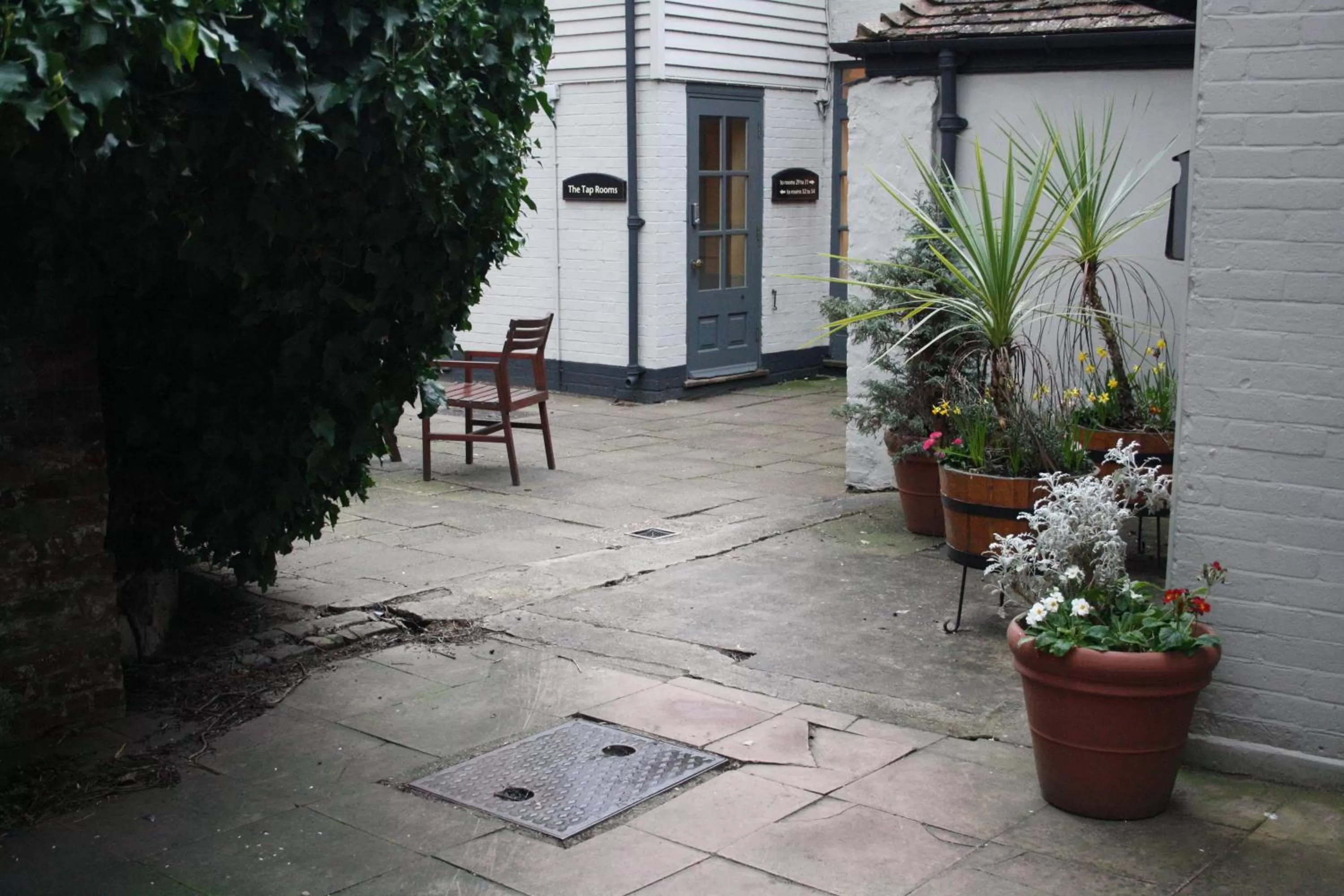Decorative detail in The Falstaff in Canterbury