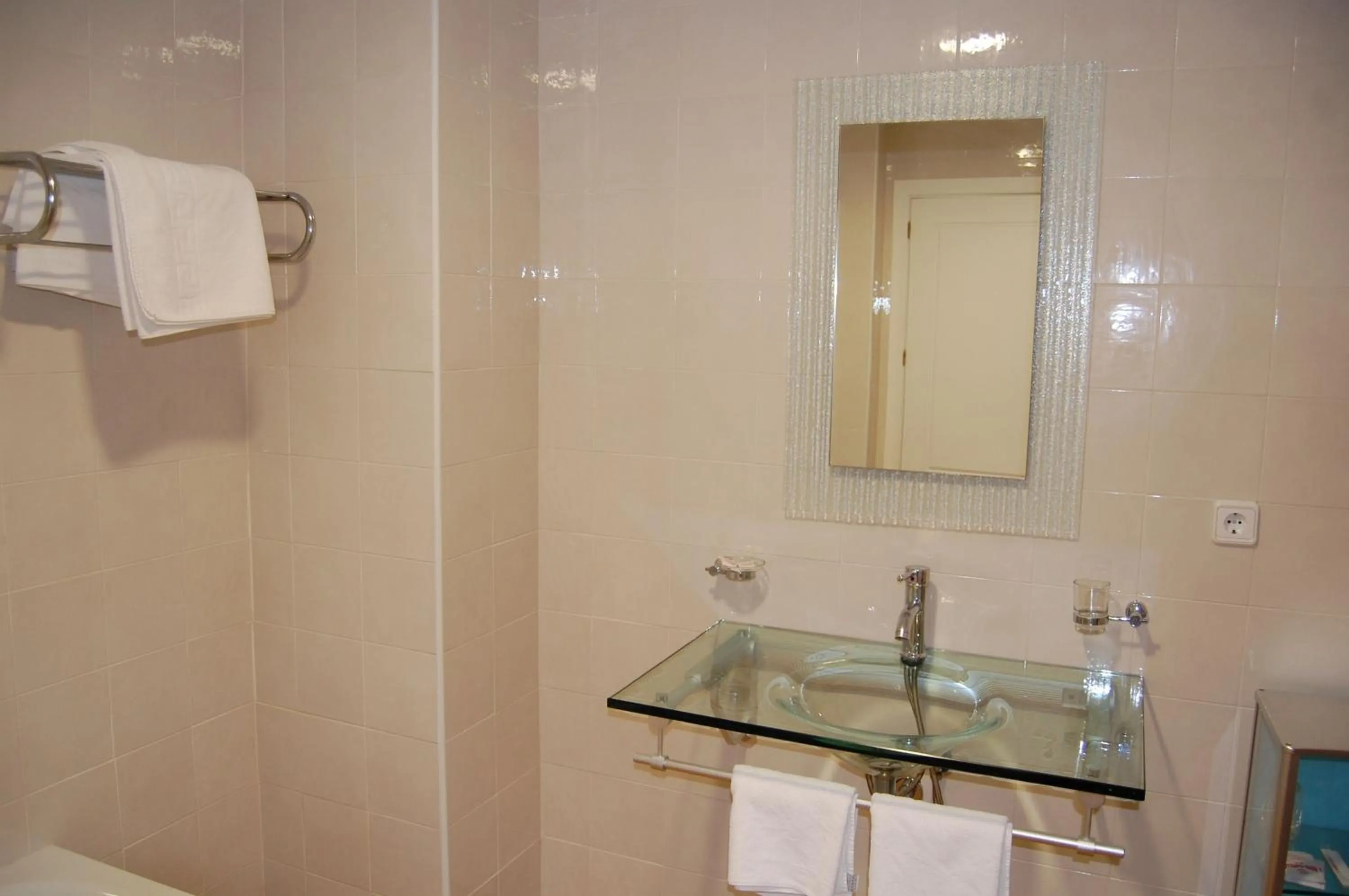 Toilet in Hotel Castillo