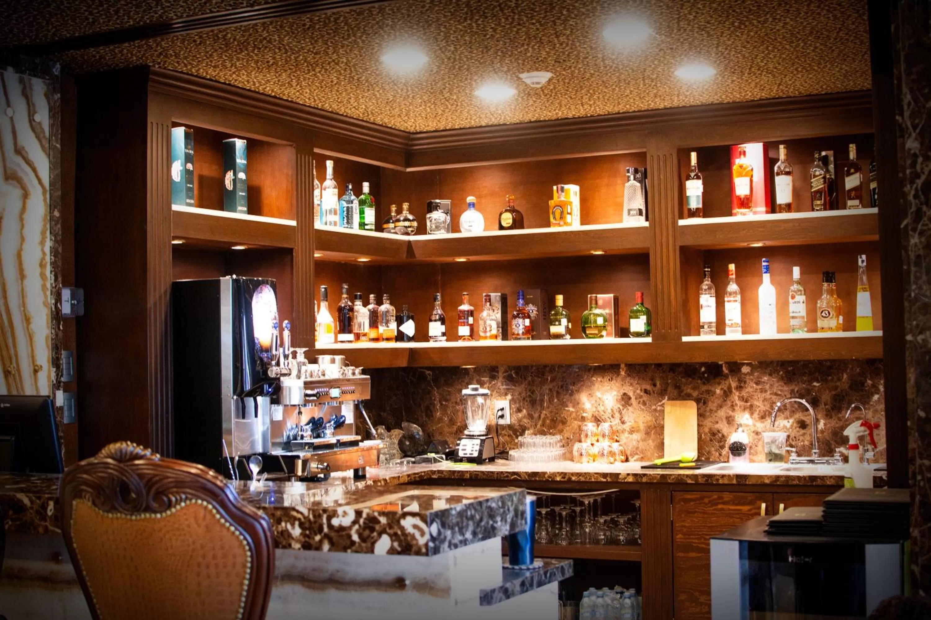 Lounge or bar in Wyndham Torreon