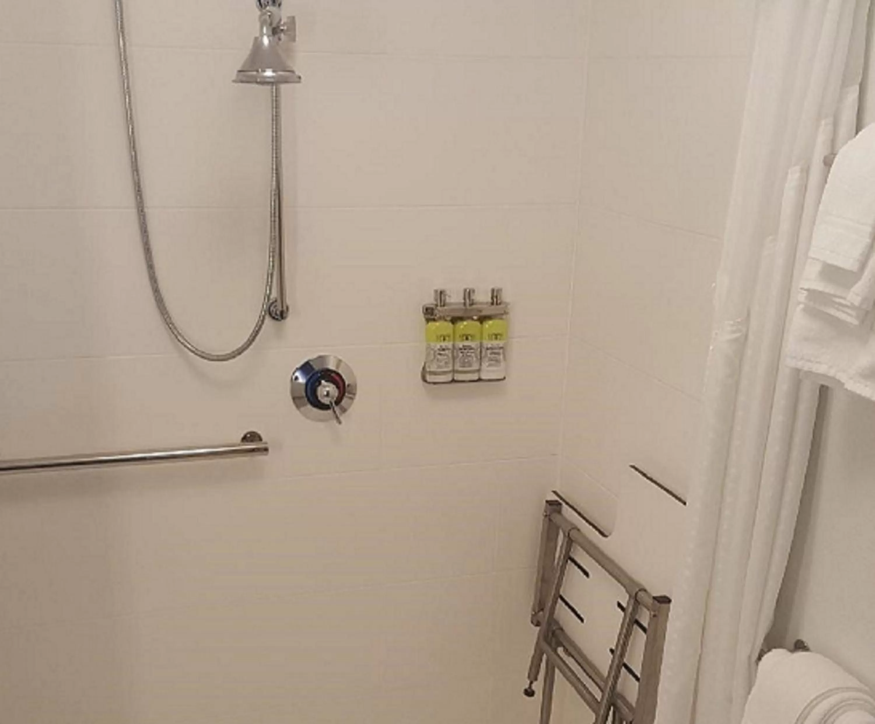 Photo of the whole room in Holiday Inn Express & Suites Downtown Louisville by IHG