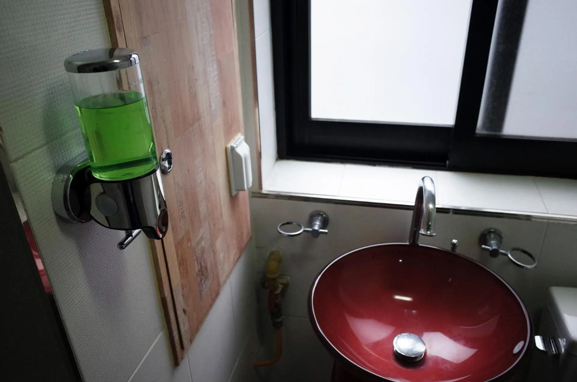 Shower in YaKorea Hostel Gangnam